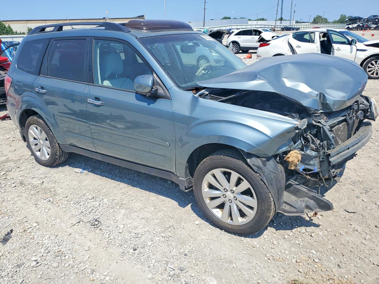 2011 Subaru Forester 2.5x Premium Gray vin: JF2SHBDC5BH748587