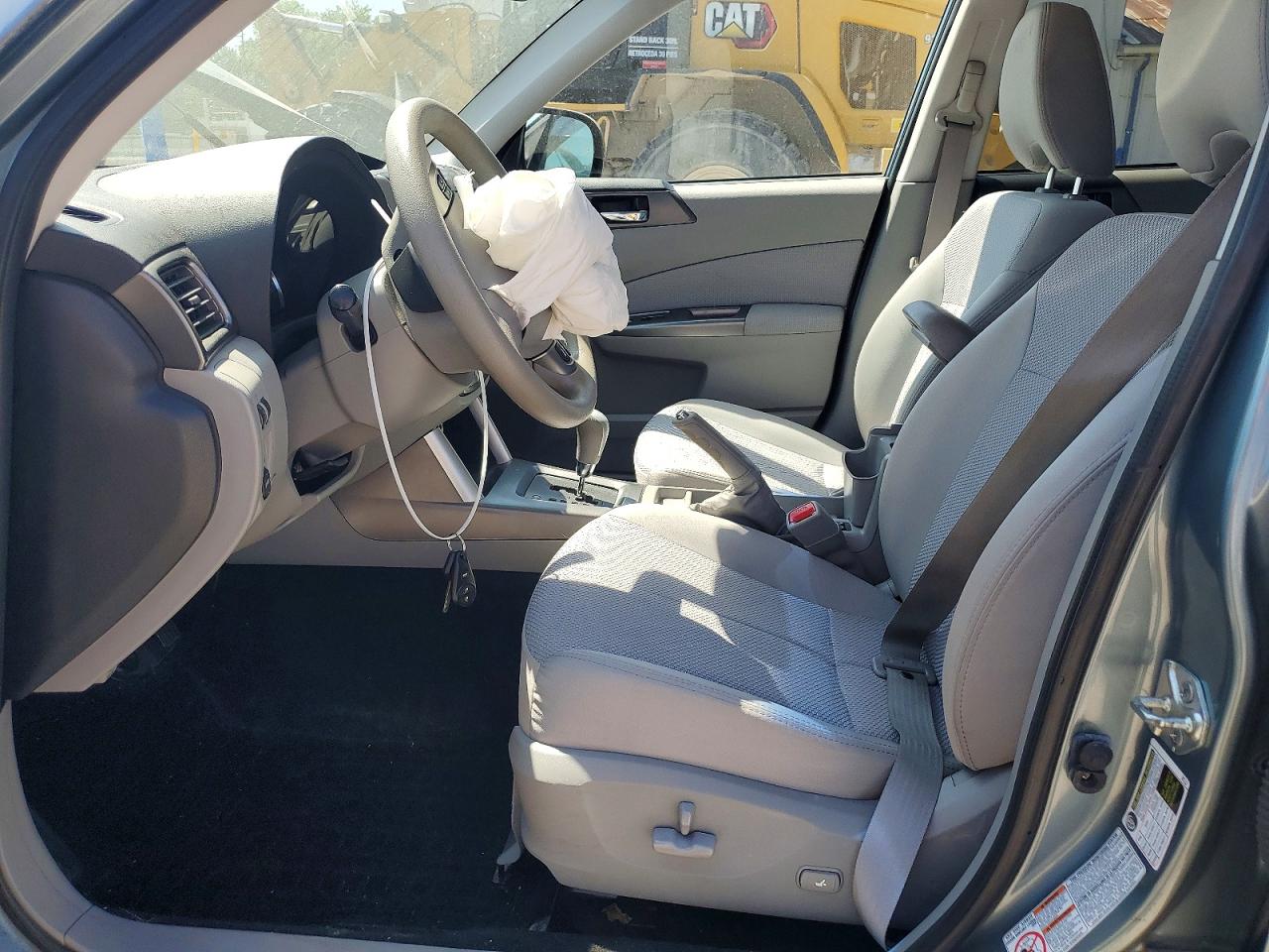 2011 Subaru Forester 2.5x Premium Gray vin: JF2SHBDC5BH748587