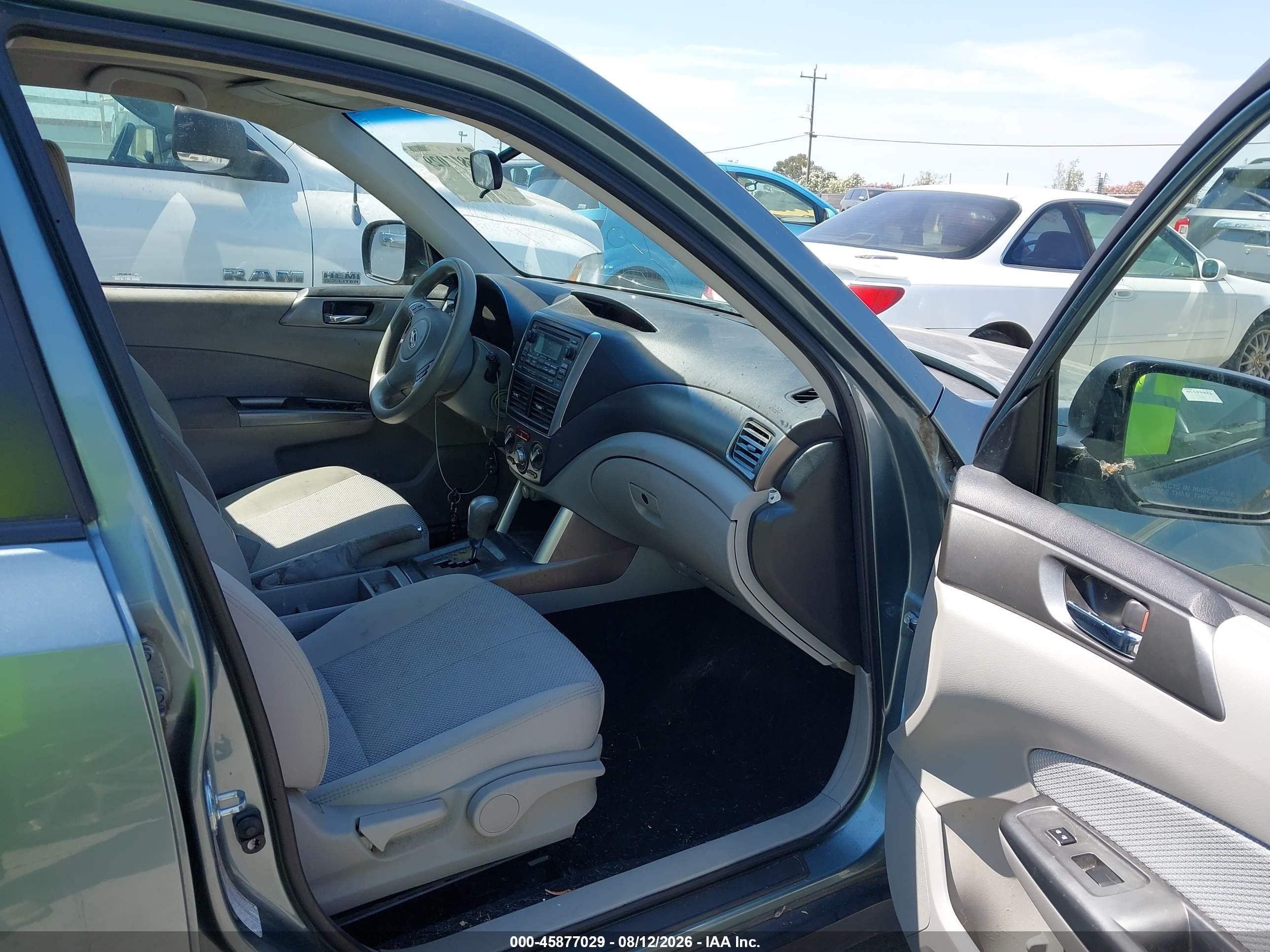 2012 Subaru Forester 2.5x Premium Light Blue vin: JF2SHBDC5CH425027