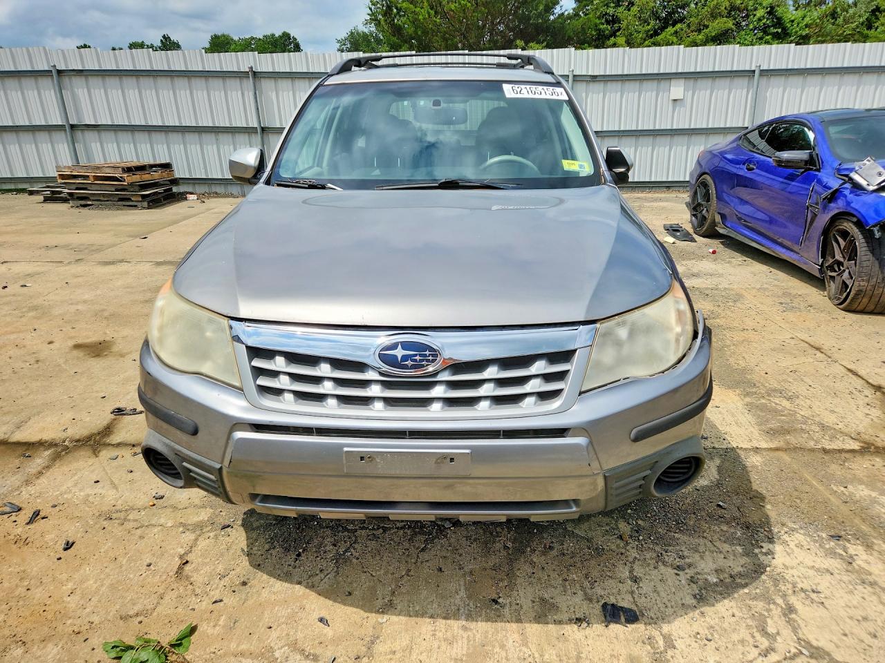 2011 Subaru Forester Silver vin: JF2SHBDC6BH763843