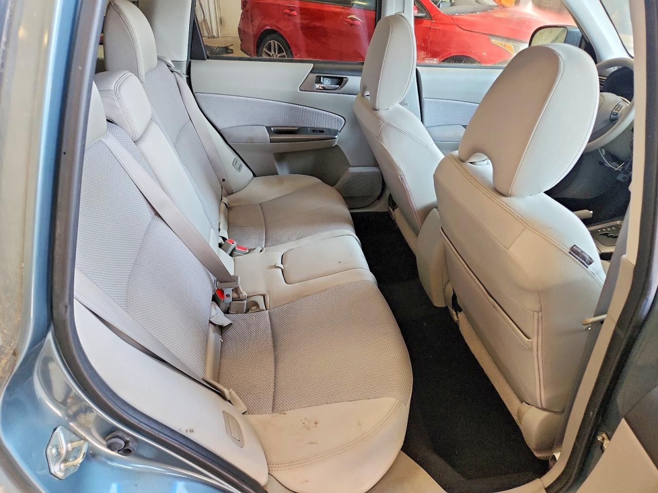 2011 Subaru Forester 2.5x Premium Blue vin: JF2SHBDC6BH767214