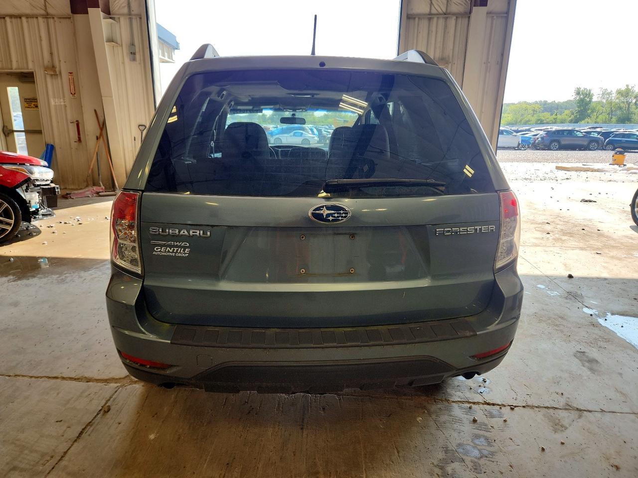 2011 Subaru Forester 2.5x Premium Blue vin: JF2SHBDC6BH767214
