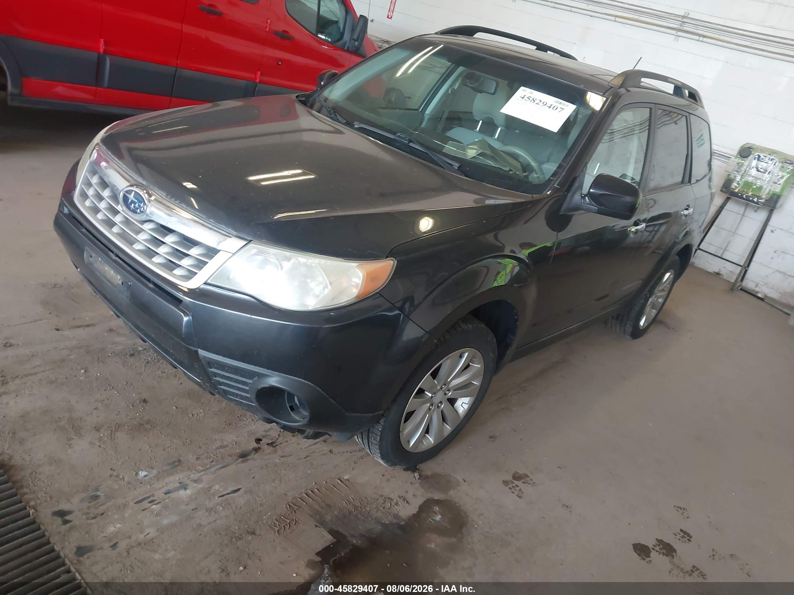 2011 Subaru Forester 2.5x Premium Gray vin: JF2SHBDC7BH707572