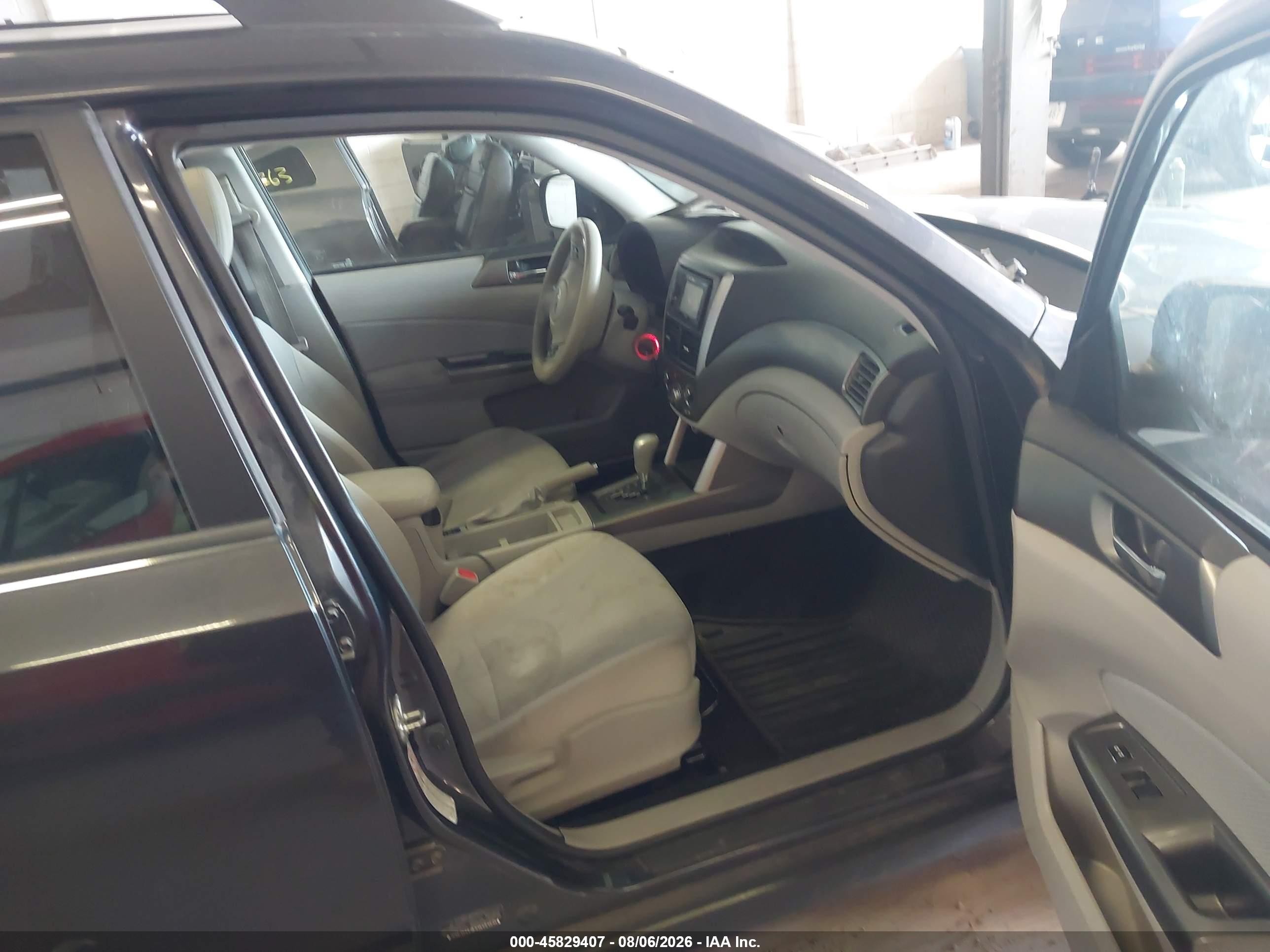 2011 Subaru Forester 2.5x Premium Gray vin: JF2SHBDC7BH707572