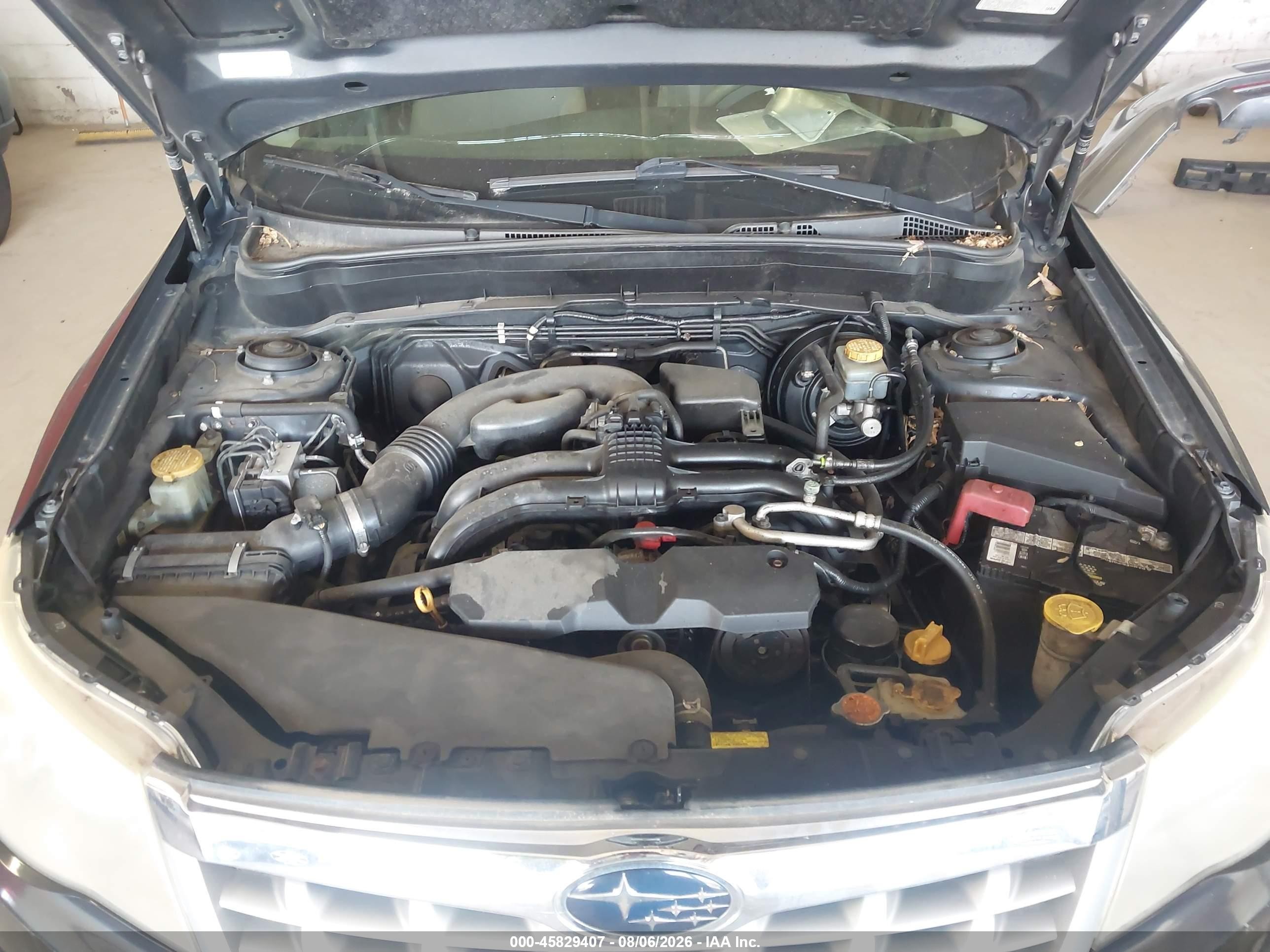 2011 Subaru Forester 2.5x Premium Gray vin: JF2SHBDC7BH707572