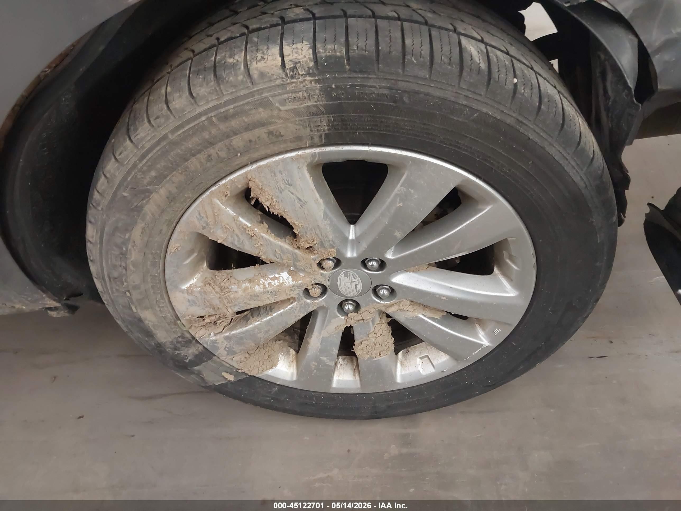 2011 Subaru Forester 2.5x Premium Silver vin: JF2SHBDC7BH725019