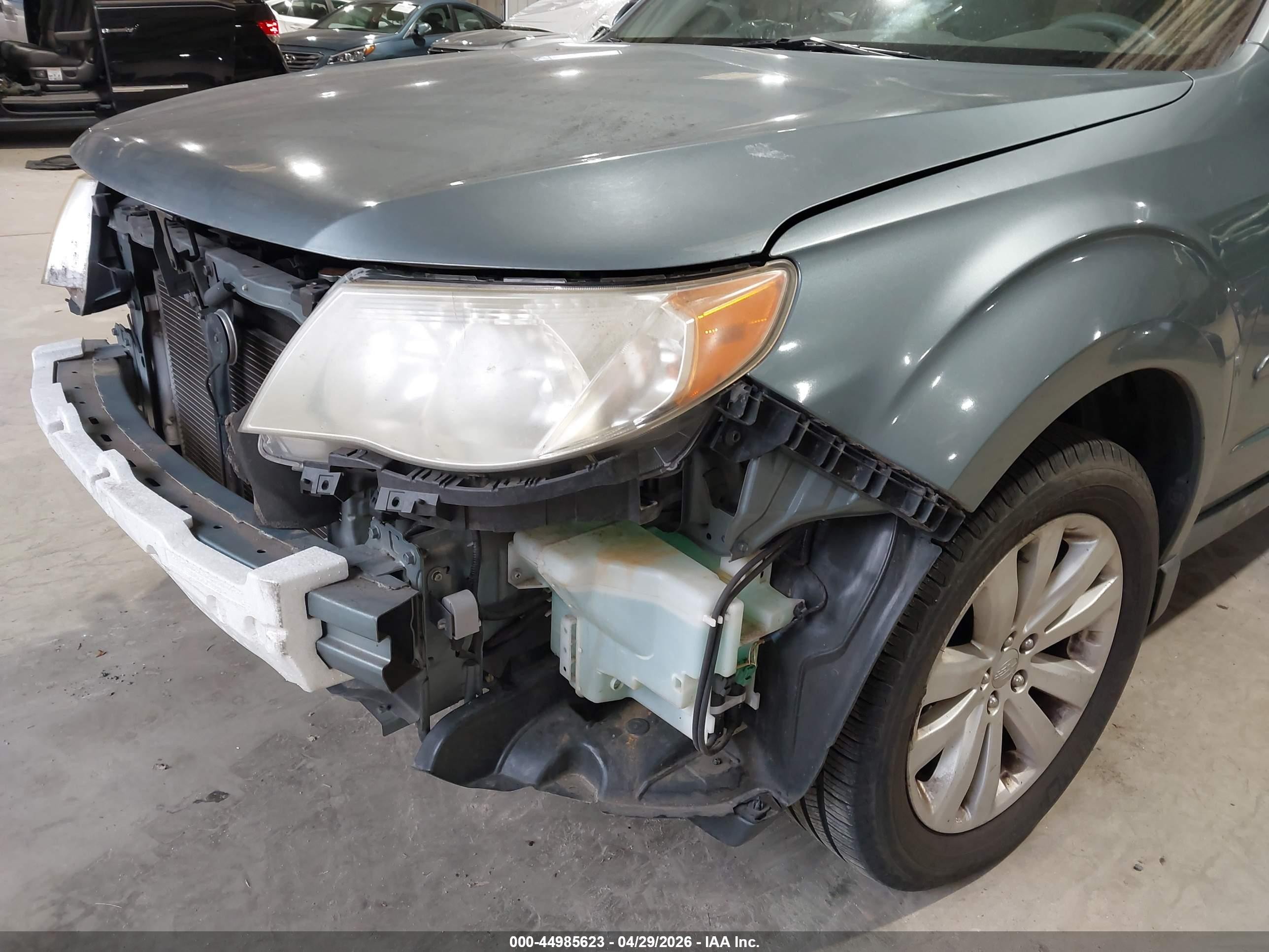 2012 Subaru Forester 2.5x Premium Blue vin: JF2SHBDC7CH434912