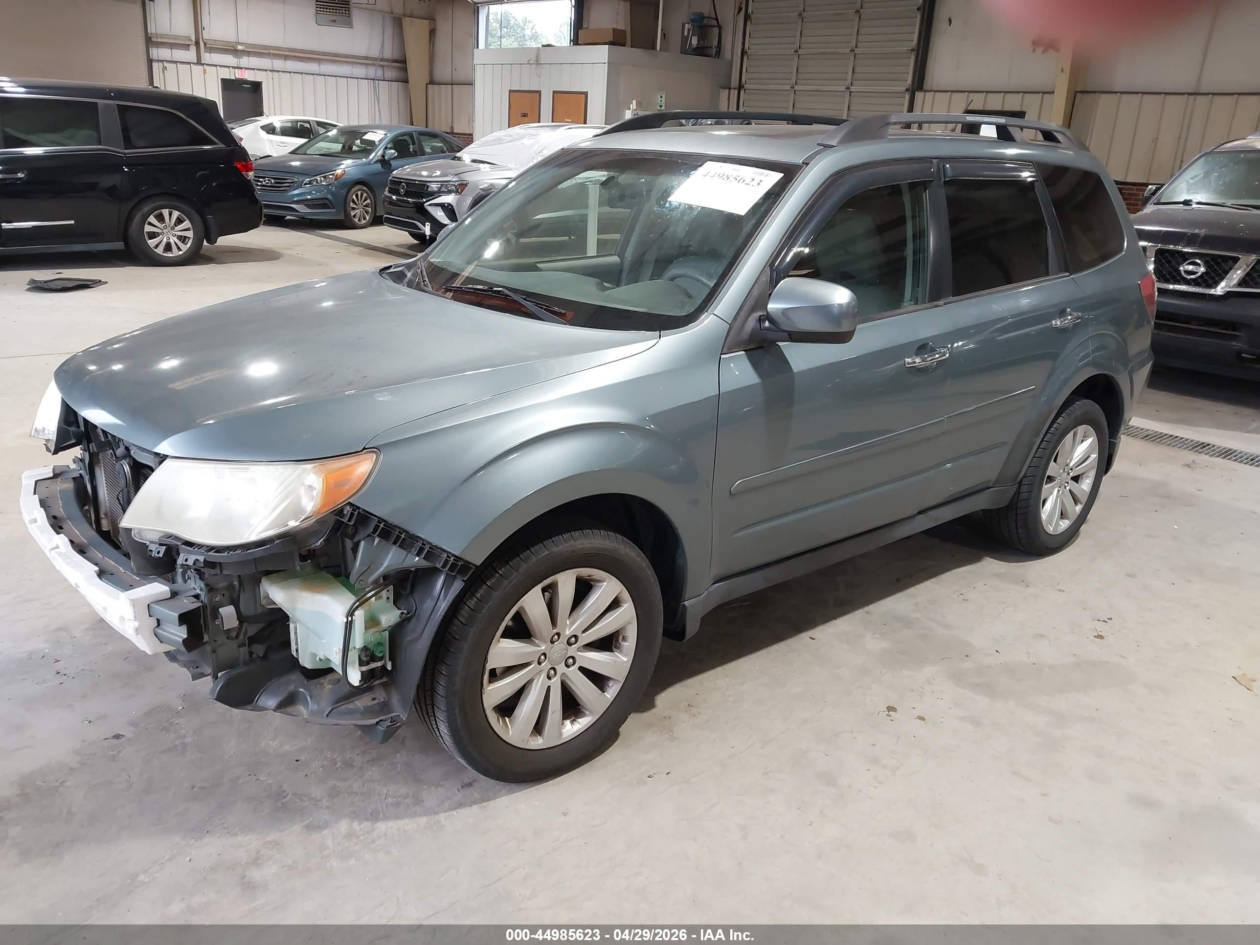 2012 Subaru Forester 2.5x Premium Blue vin: JF2SHBDC7CH434912