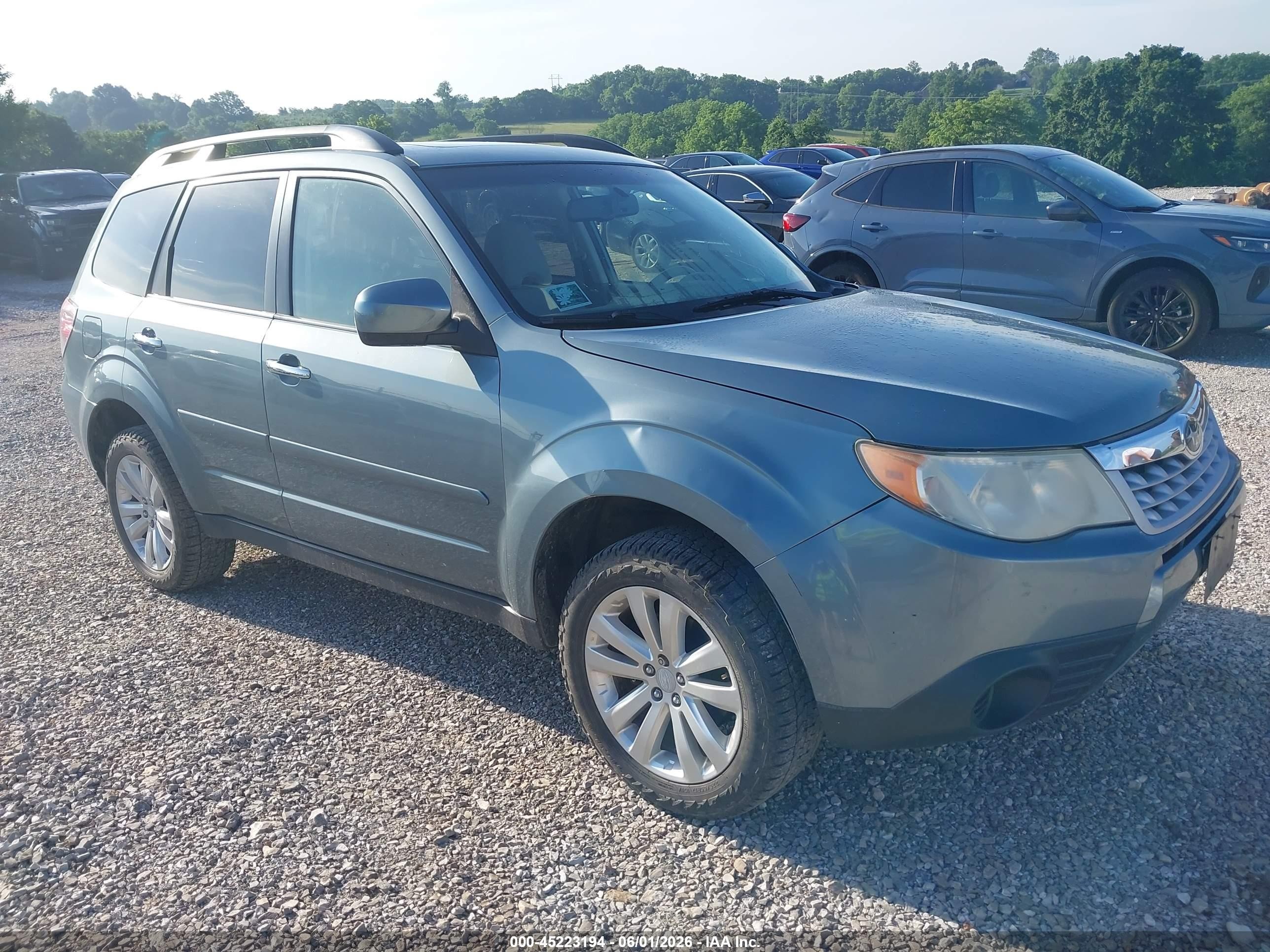 2012 Subaru Forester 2.5x Premium Зеленый vin: JF2SHBDC8CH431954