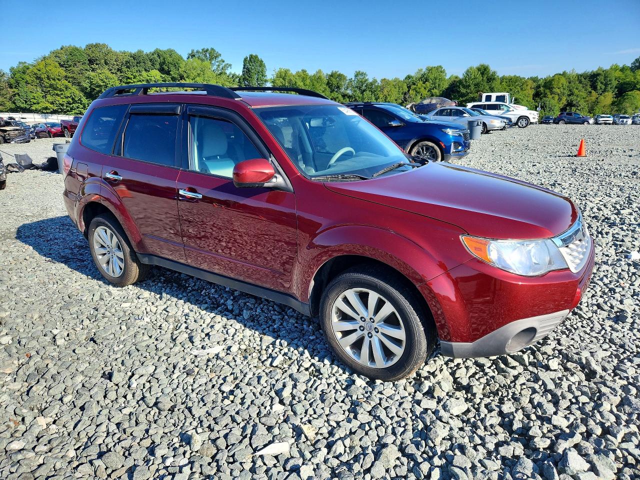 2012 Subaru Forester 2.5x Premium Red vin: JF2SHBDC8CH446938