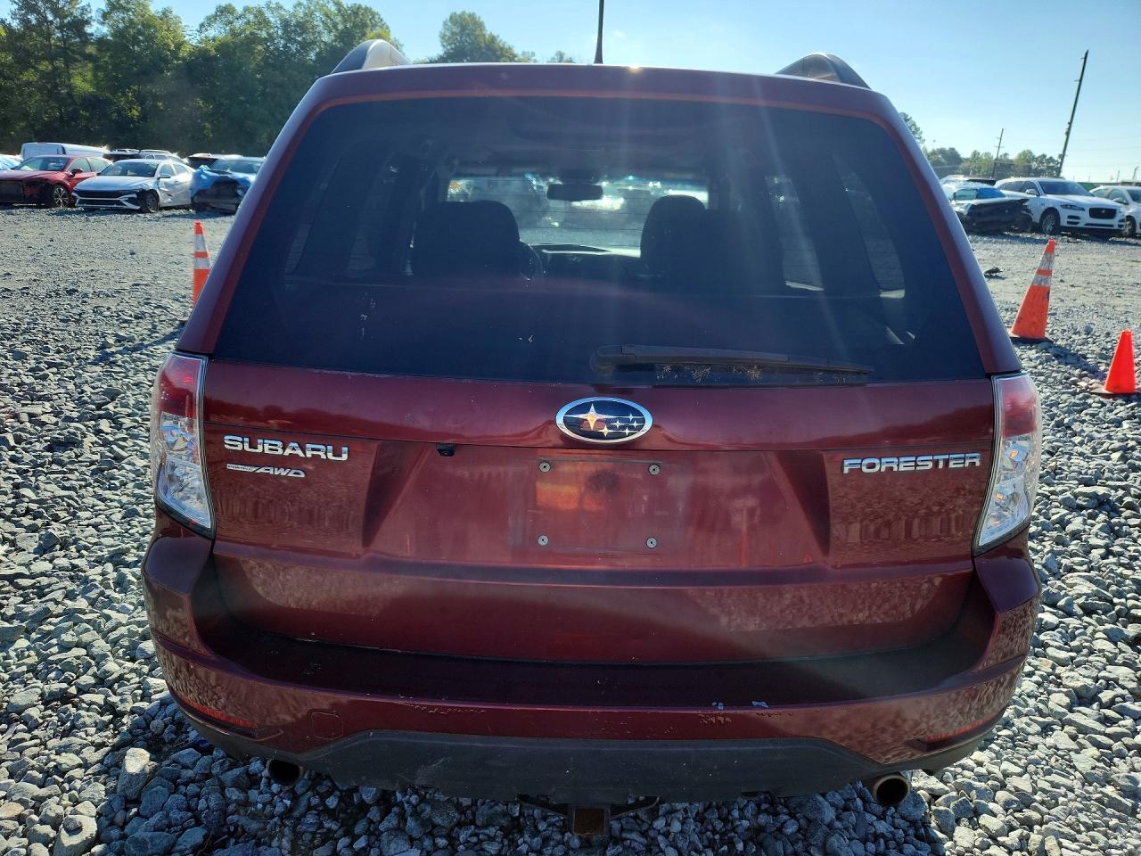 2012 Subaru Forester 2.5x Premium Red vin: JF2SHBDC8CH446938