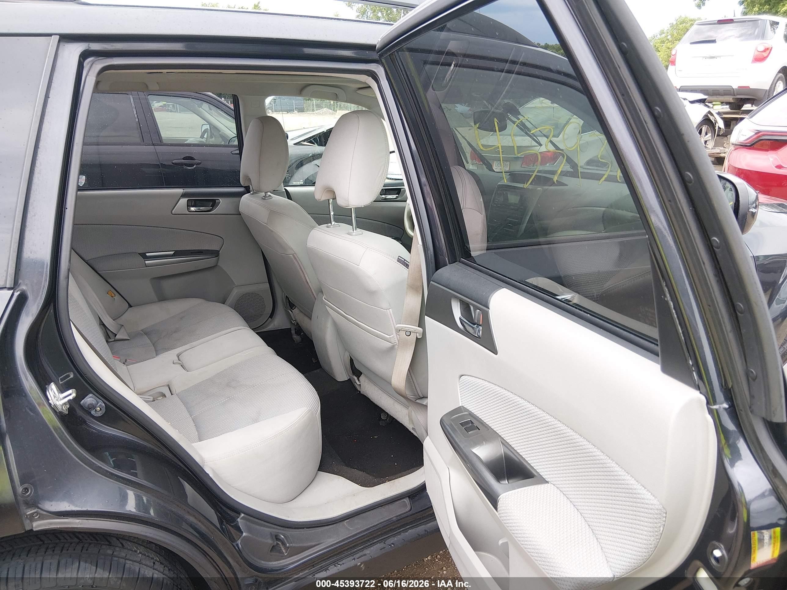 2011 Subaru Forester 2.5x Premium Black vin: JF2SHBDC9BH779163
