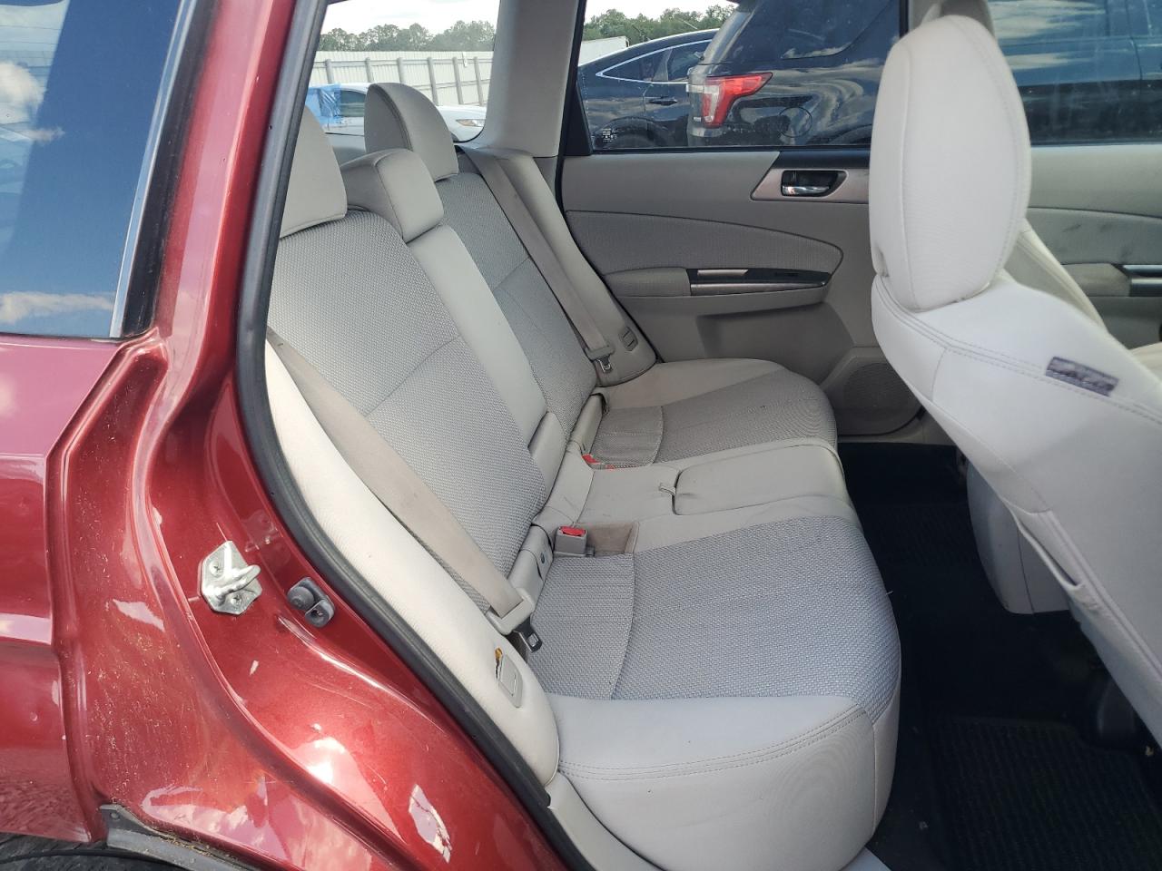2012 Subaru Forester 2.5x Premium Burgundy vin: JF2SHBDC9CH413026