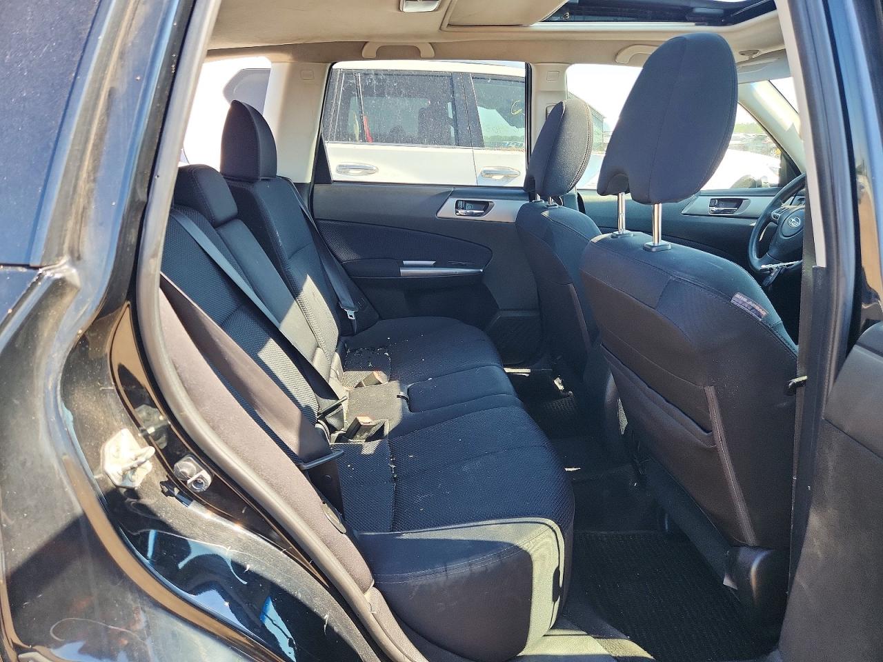 2011 Subaru Forester 2.5x Premium Black vin: JF2SHBDCXBH773890