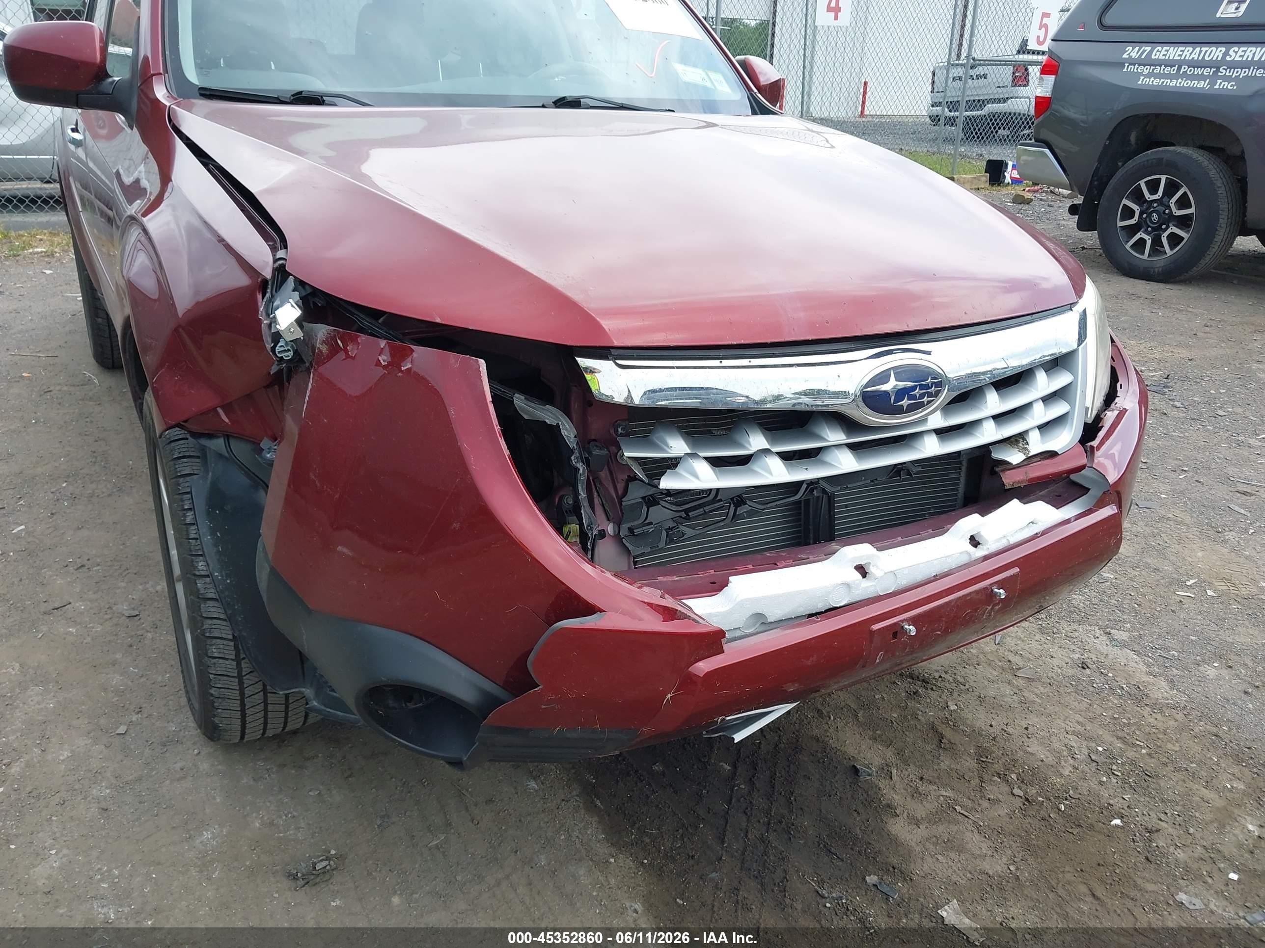 2012 Subaru Forester 2.5x Premium Red vin: JF2SHBDCXCH415979