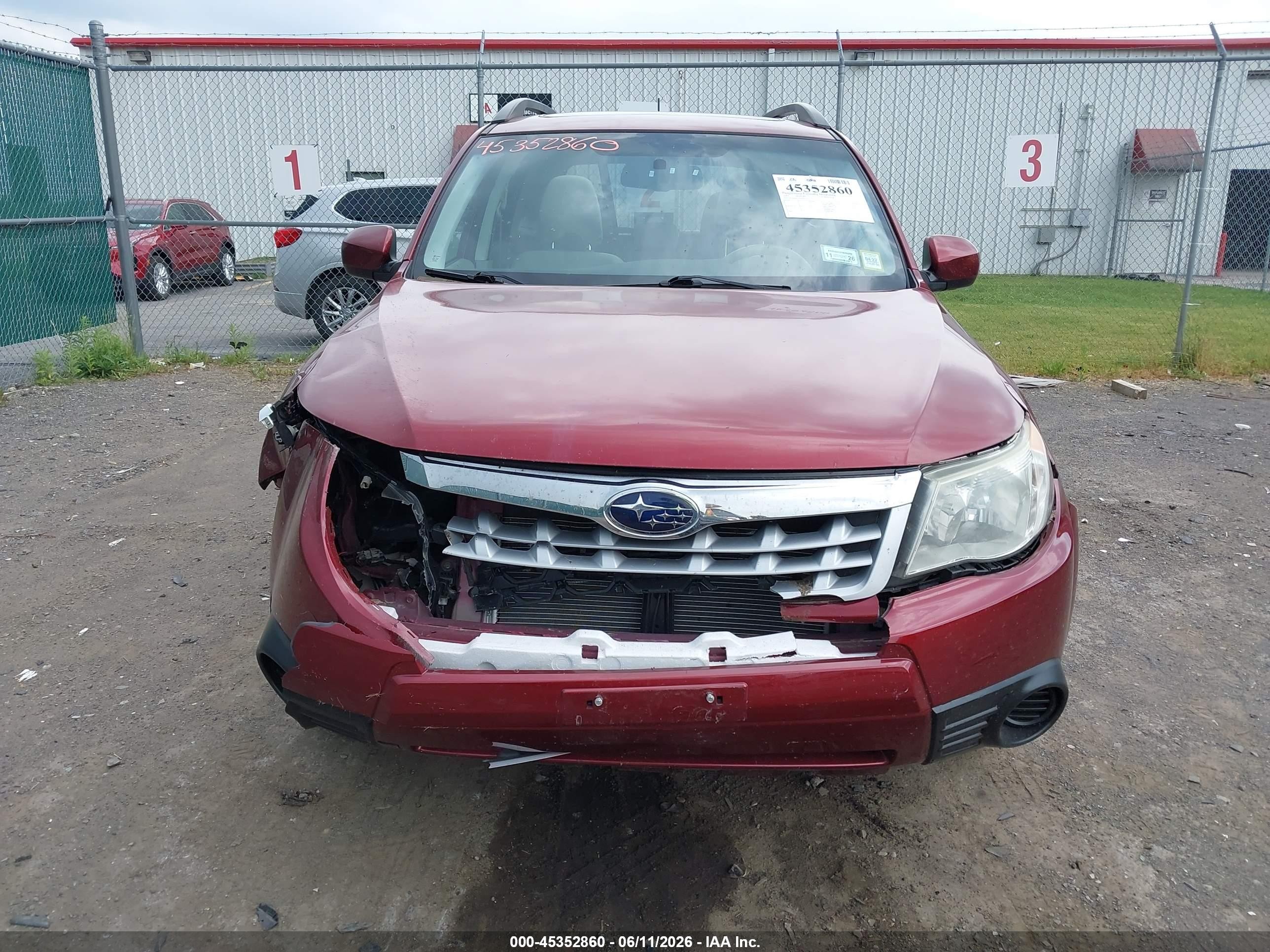 2012 Subaru Forester 2.5x Premium Red vin: JF2SHBDCXCH415979