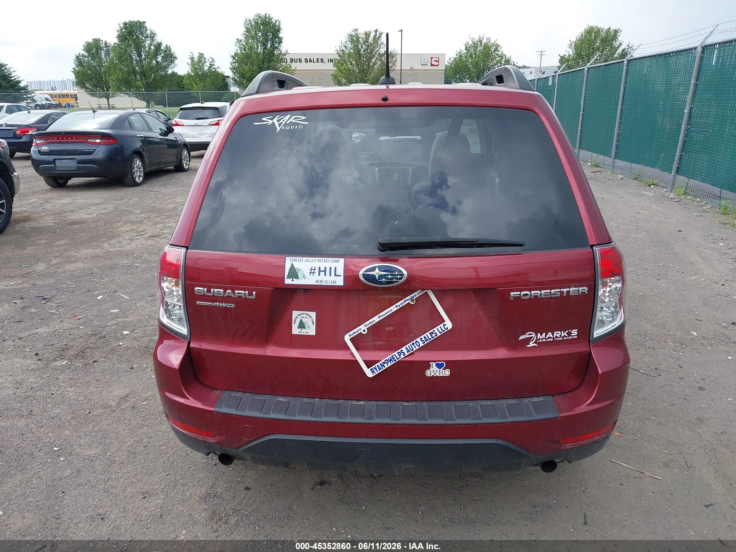 2012 Subaru Forester 2.5x Premium Red vin: JF2SHBDCXCH415979