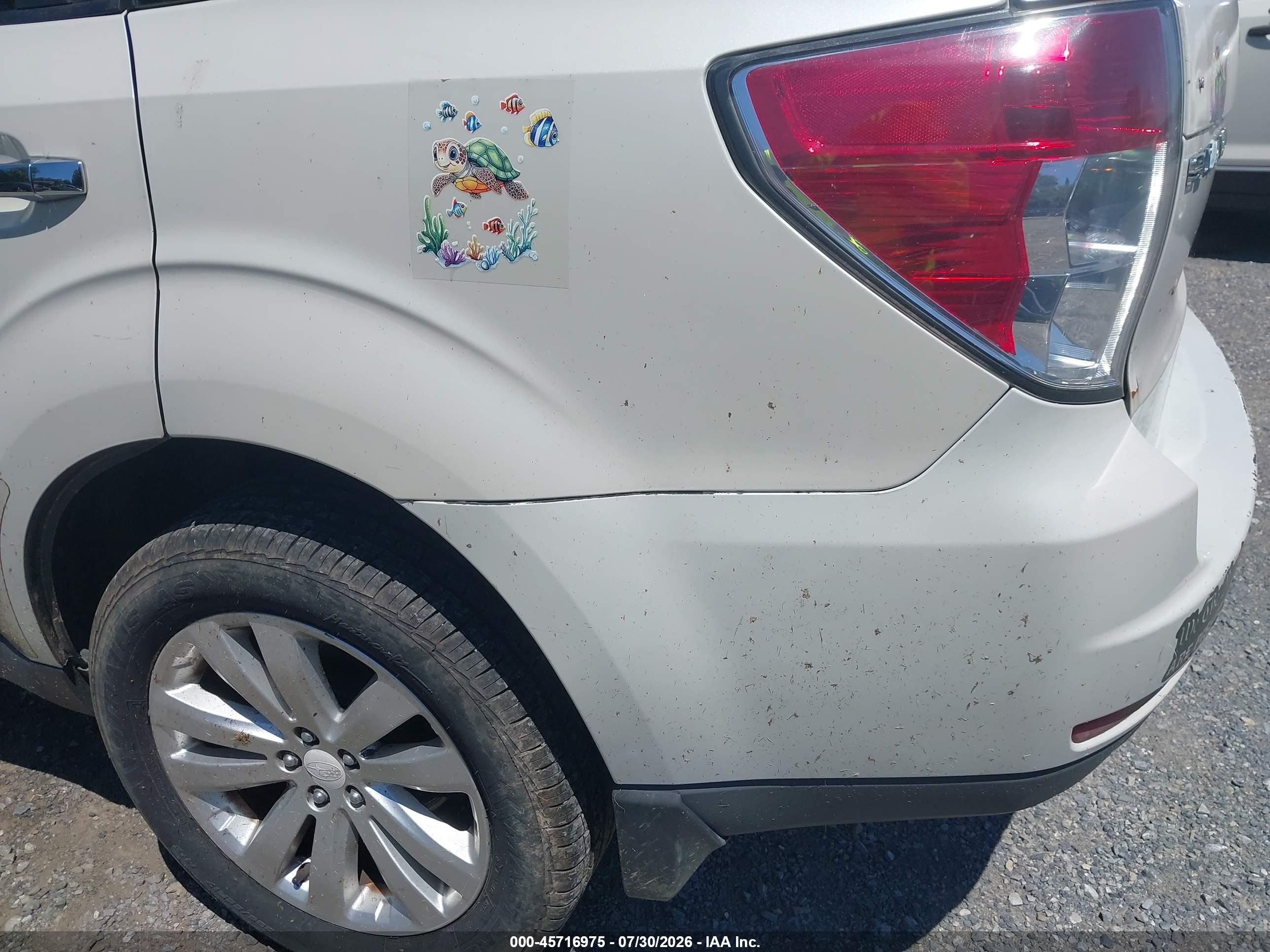 2012 Subaru Forester 2.5x Premium White vin: JF2SHBDCXCH454605