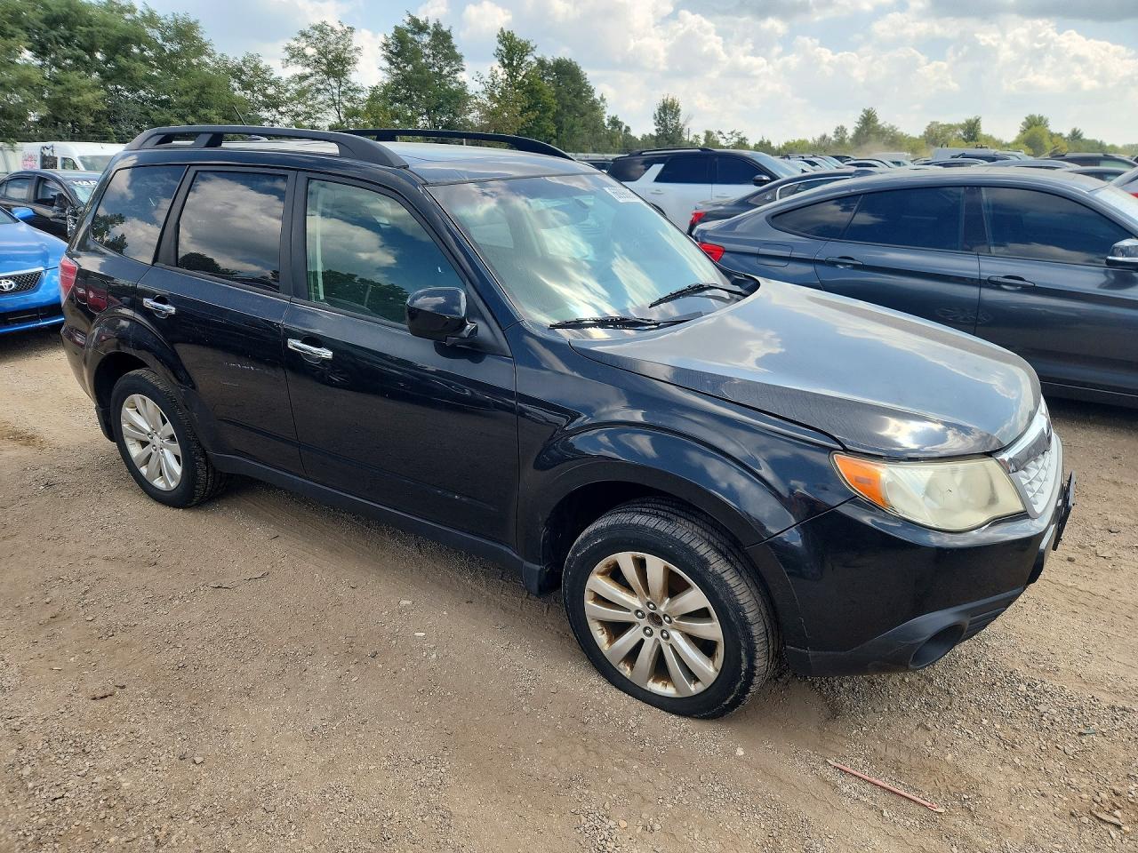 2012 Subaru Forester 2.5x Premium Black vin: JF2SHBDCXCH456449