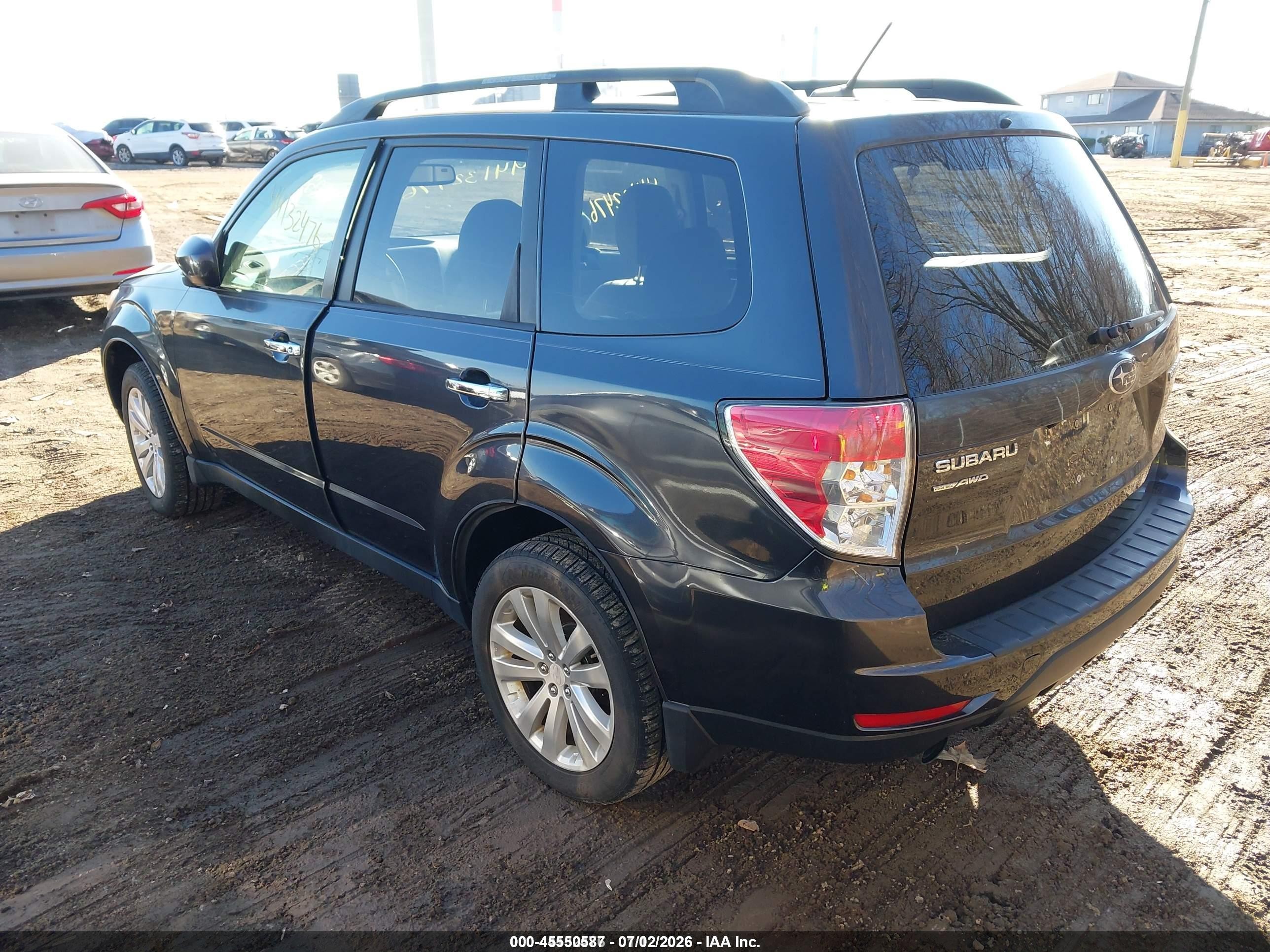 2011 Subaru Forester 2.5x Limited Gray vin: JF2SHBEC0BH756630