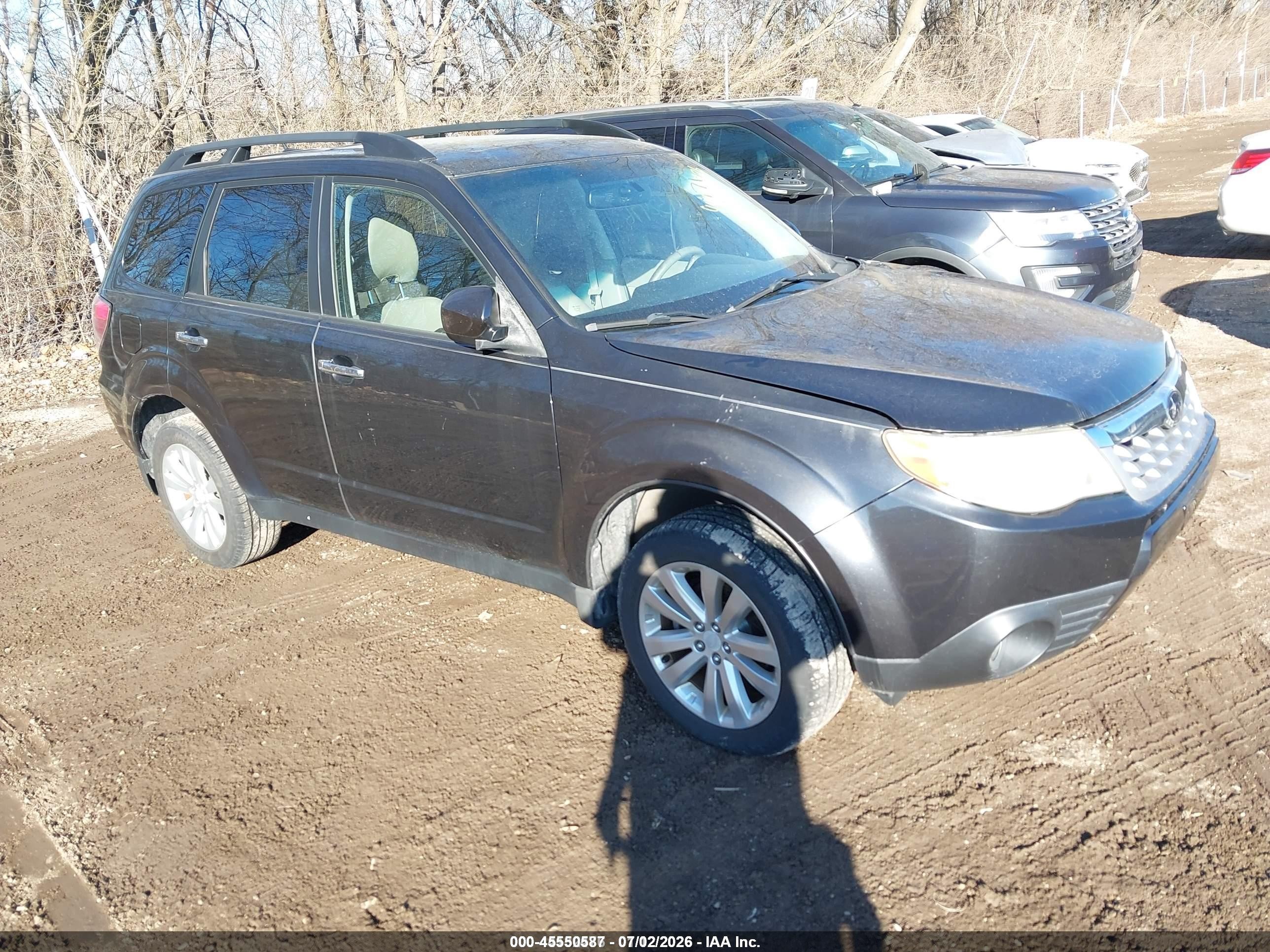 2011 Subaru Forester 2.5x Limited Gray vin: JF2SHBEC0BH756630