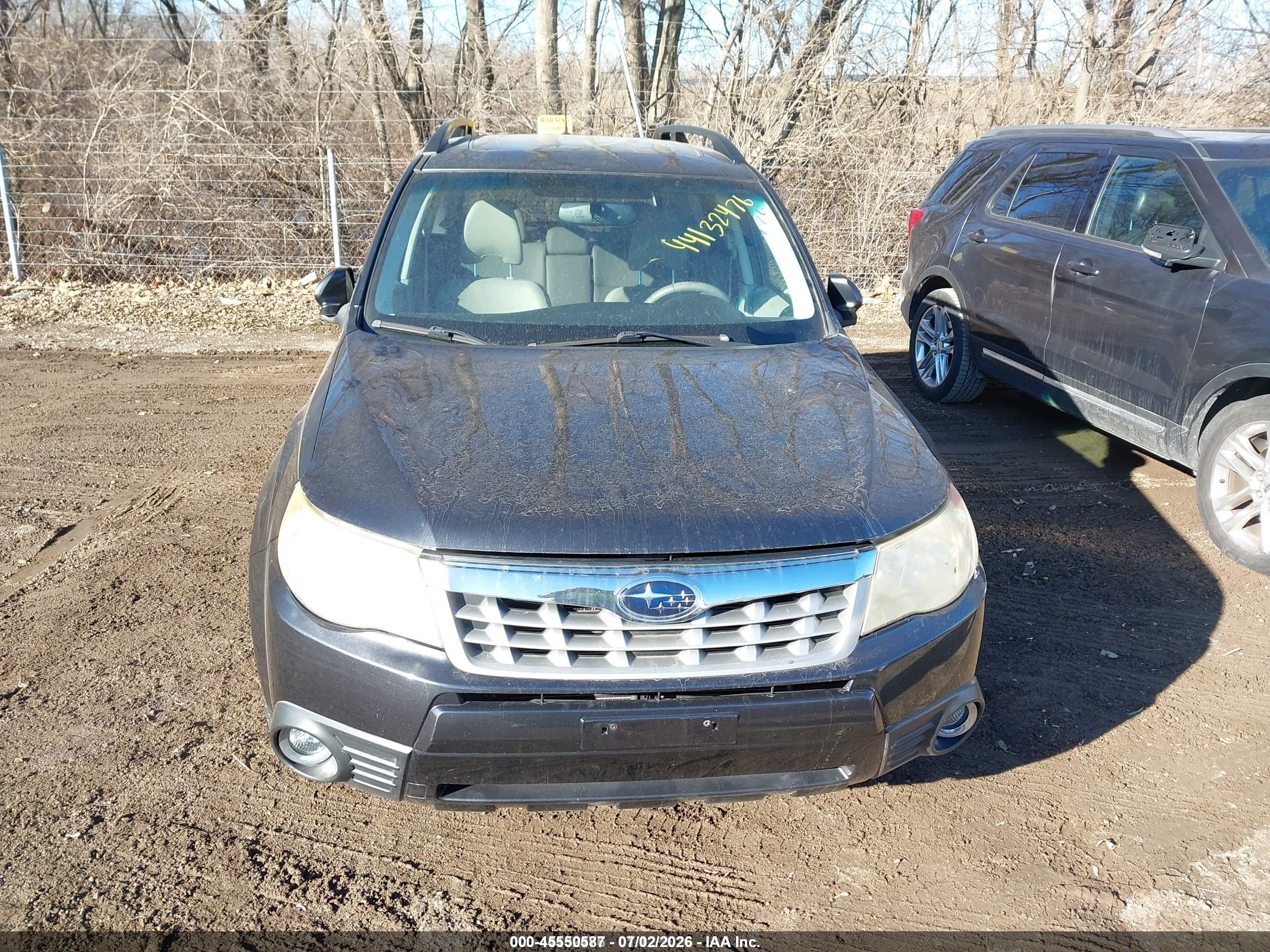 2011 Subaru Forester 2.5x Limited Gray vin: JF2SHBEC0BH756630