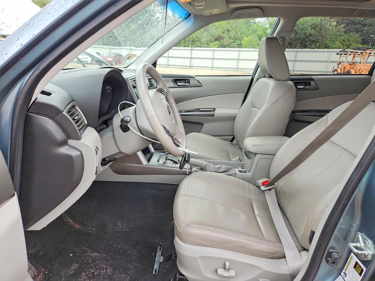 2011 Subaru Forester Limited Серый vin: JF2SHBEC1BH765837