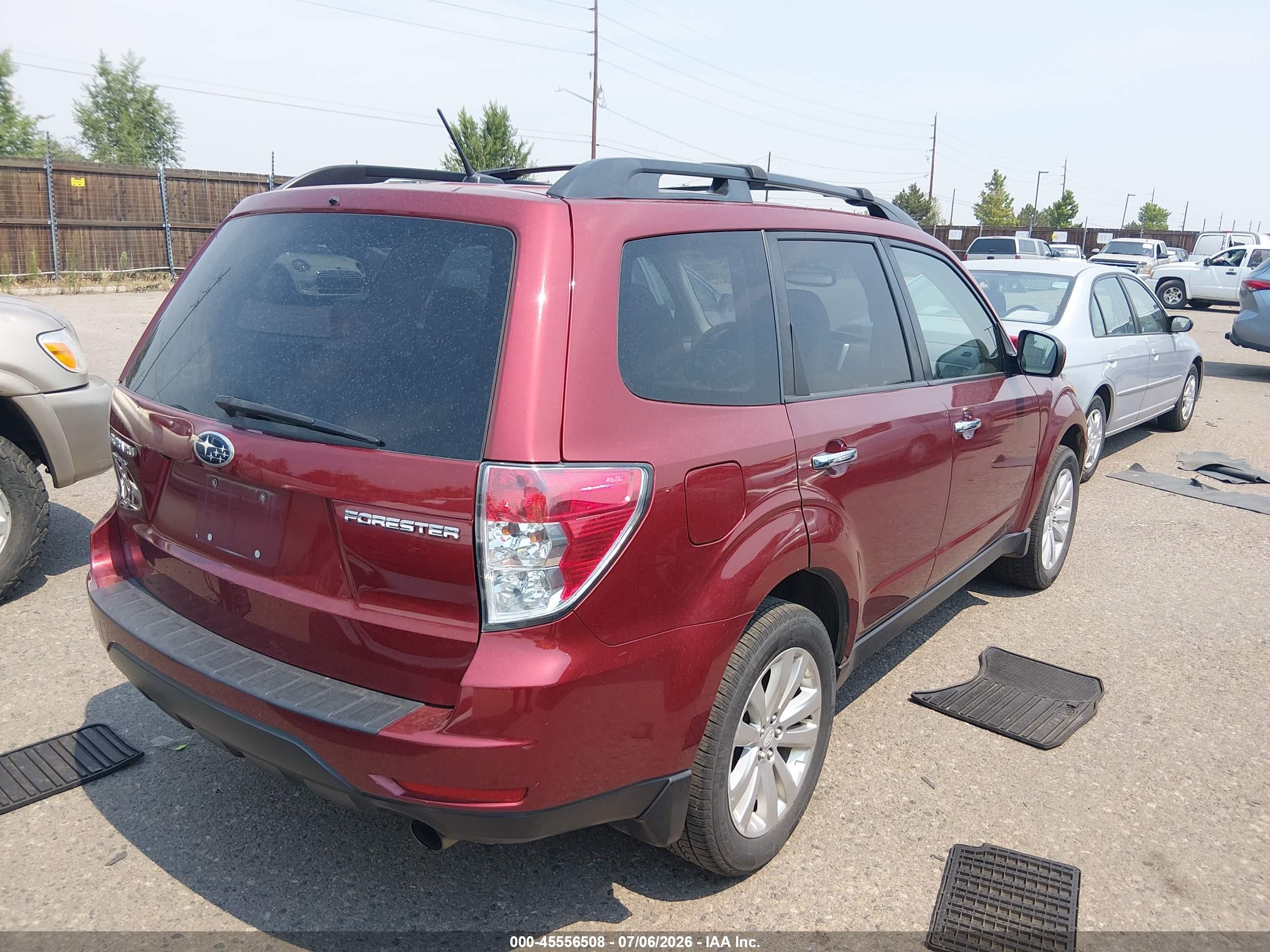2012 Subaru Forester 2.5x Limited Красный vin: JF2SHBEC2CH444195
