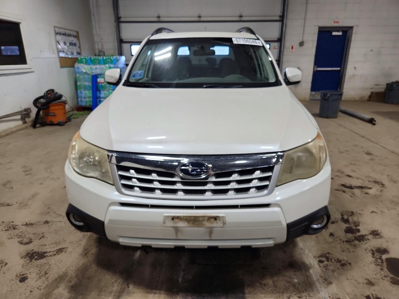 2012 Subaru Forester Limited White vin: JF2SHBEC5CH440948