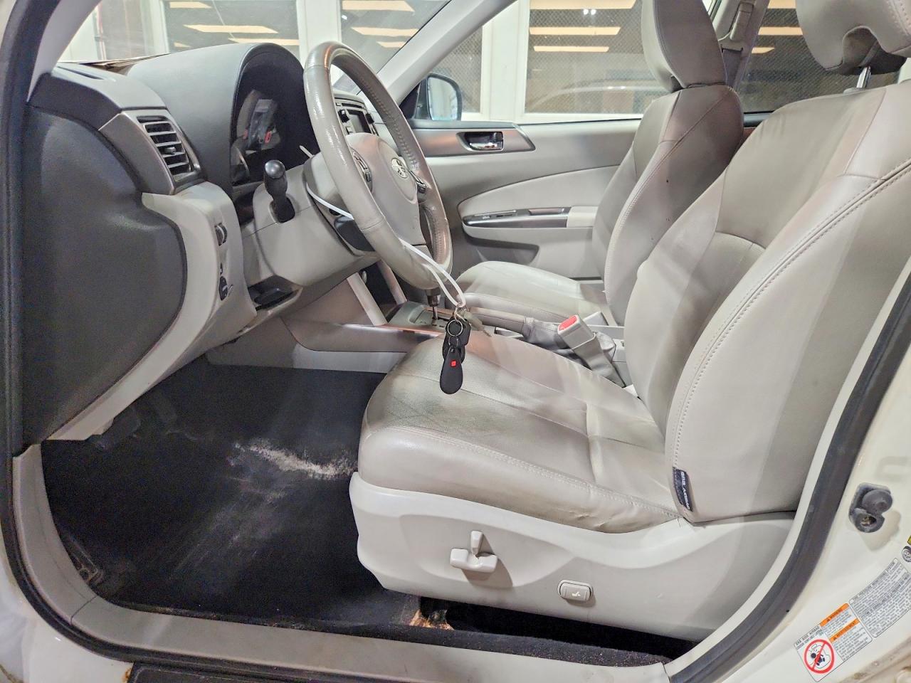 2012 Subaru Forester Limited White vin: JF2SHBEC5CH440948