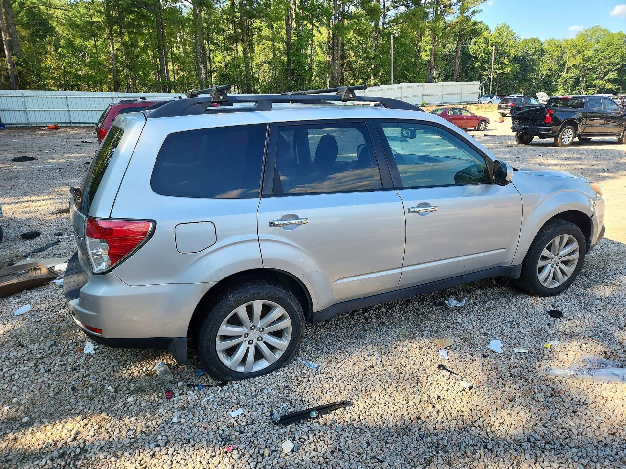 2011 Subaru Forester Limited Silver vin: JF2SHBEC7BH745916