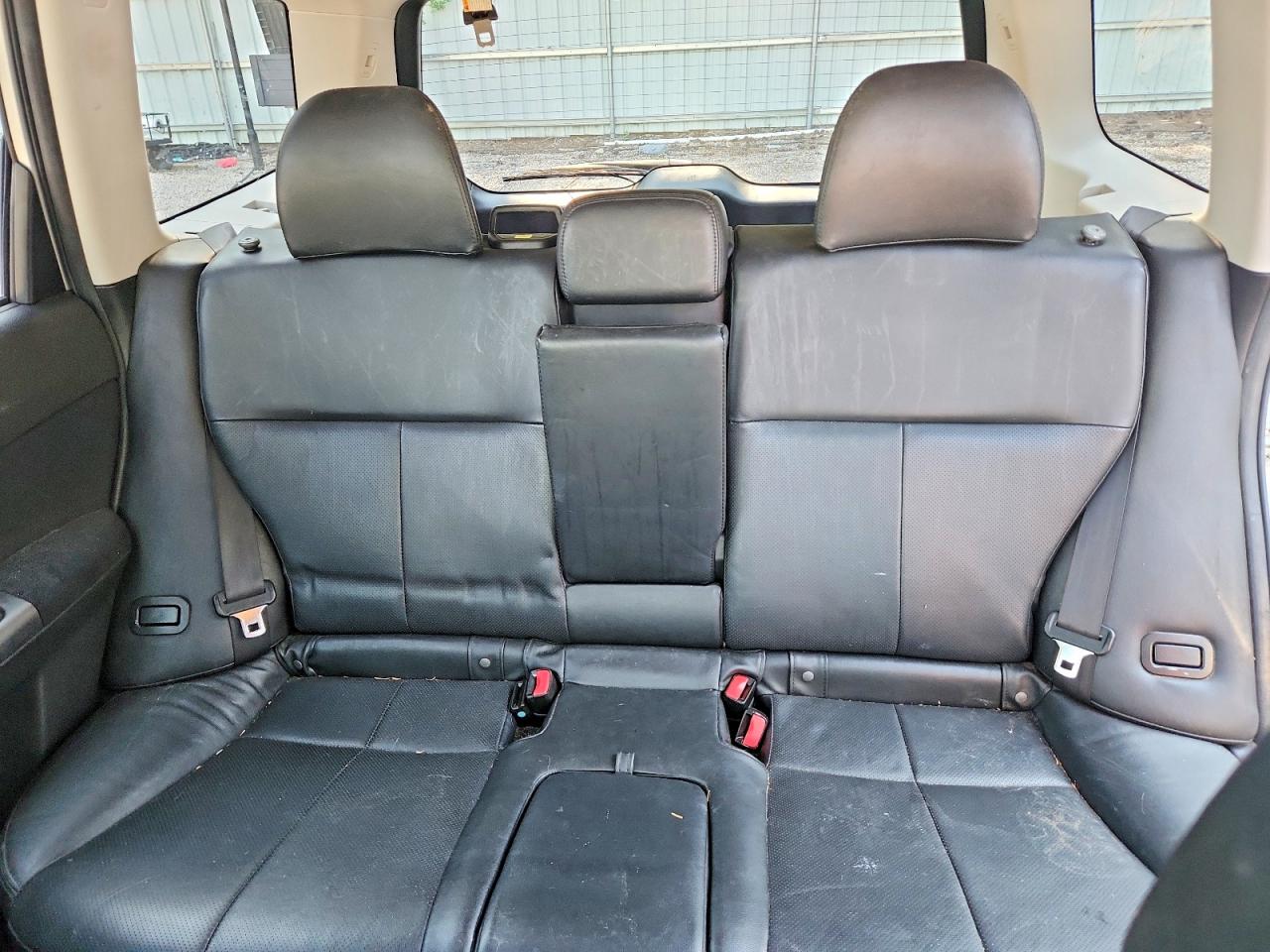 2011 Subaru Forester Limited Silver vin: JF2SHBEC7BH745916