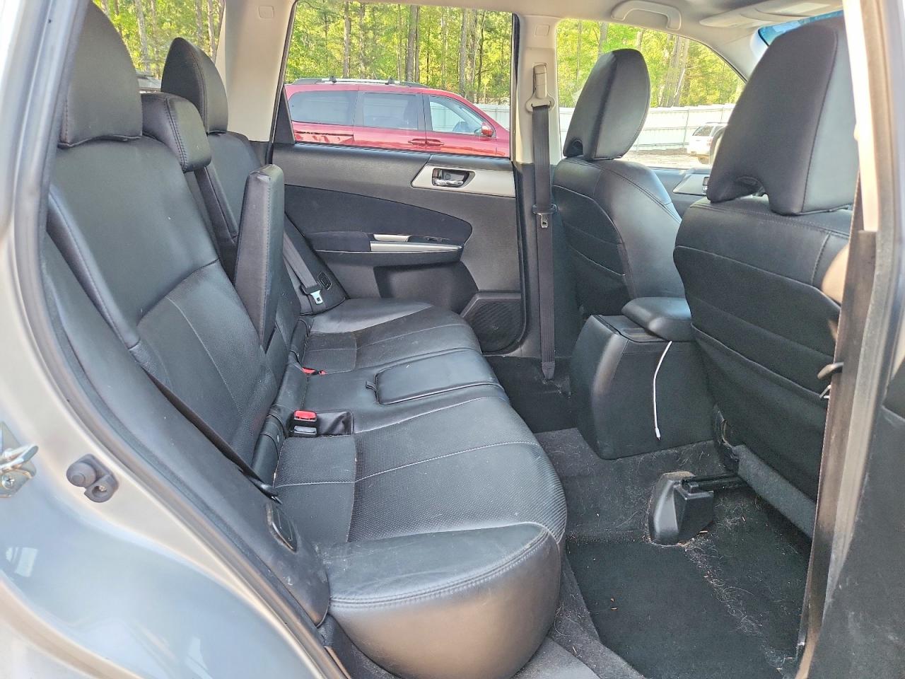 2011 Subaru Forester Limited Silver vin: JF2SHBEC7BH745916