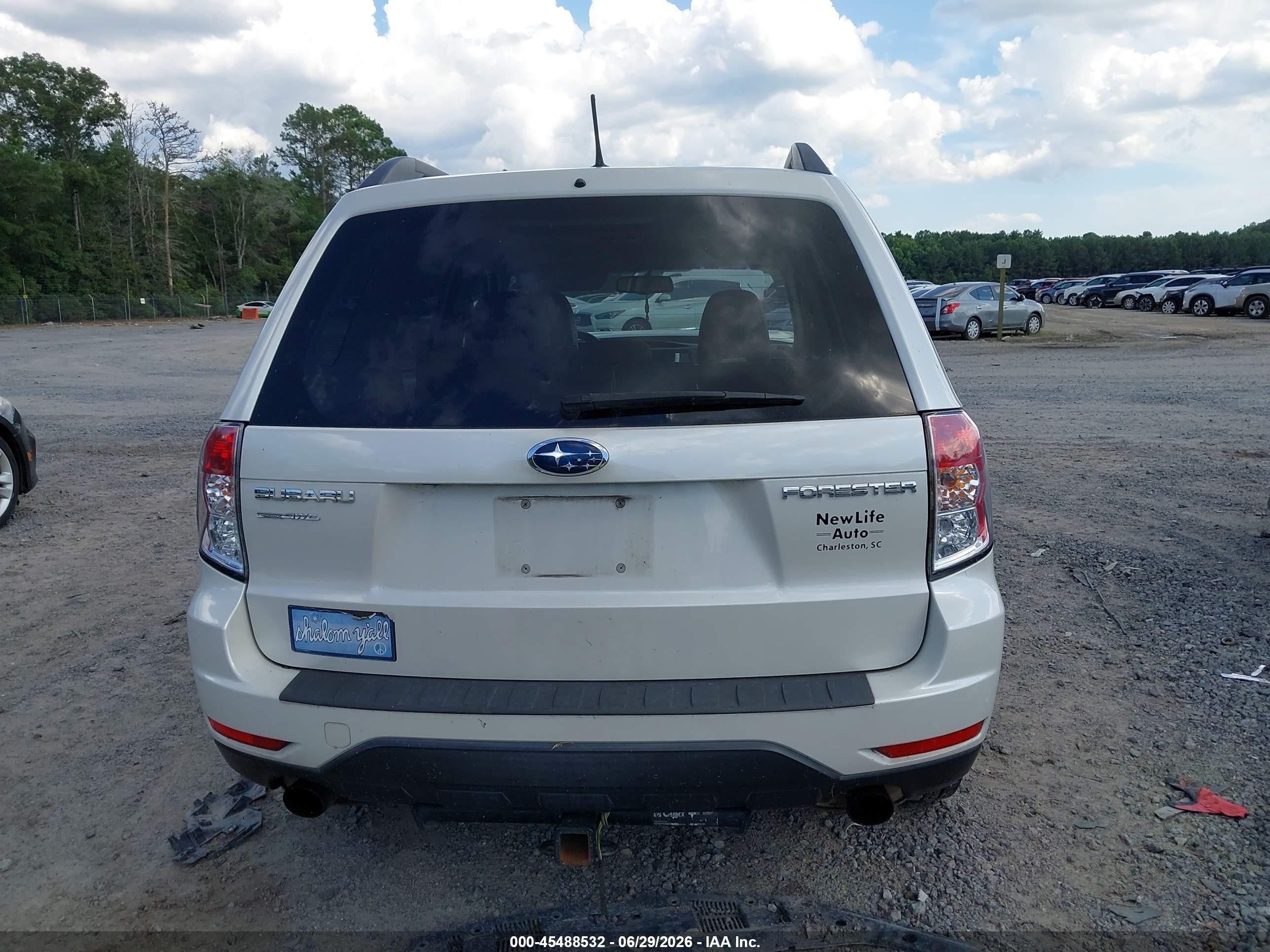 2012 Subaru Forester 2.5x Limited Белый vin: JF2SHBEC9CH450155