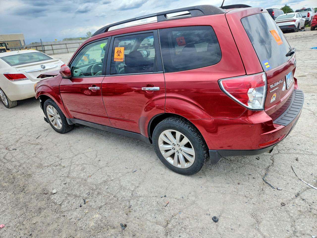 2011 Subaru Forester Limited Maroon vin: JF2SHBECXBH703515
