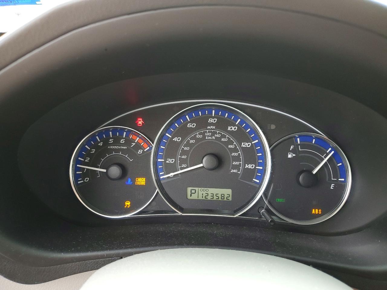 2011 Subaru Forester Limited White vin: JF2SHBECXBH704728