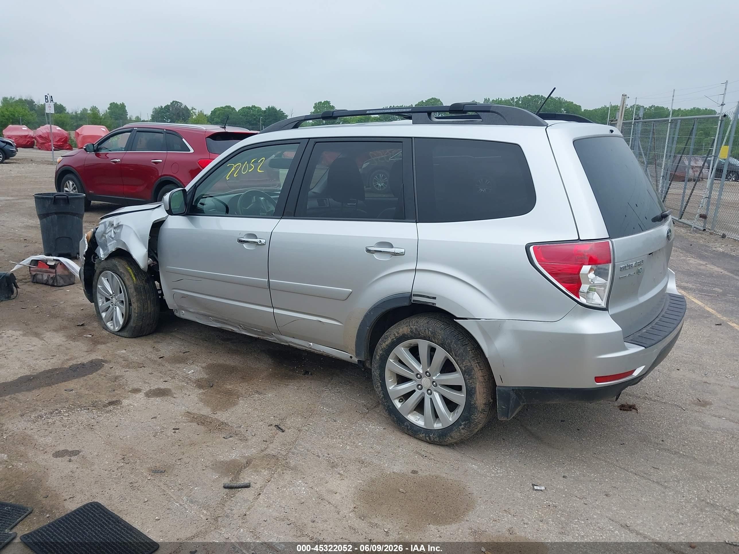 2011 Subaru Forester 2.5x Limited Gray vin: JF2SHBFC4BH707946