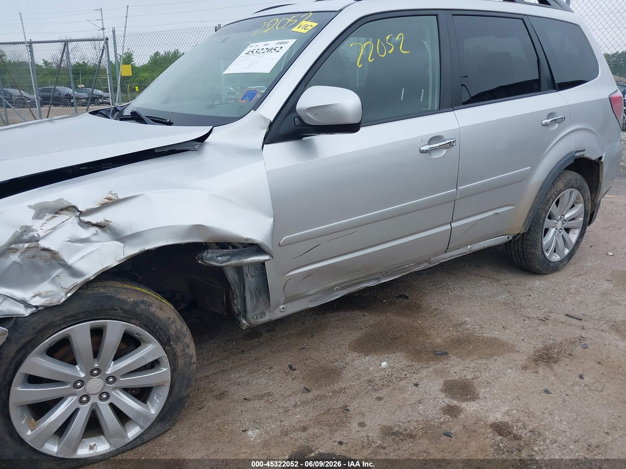 2011 Subaru Forester 2.5x Limited Gray vin: JF2SHBFC4BH707946