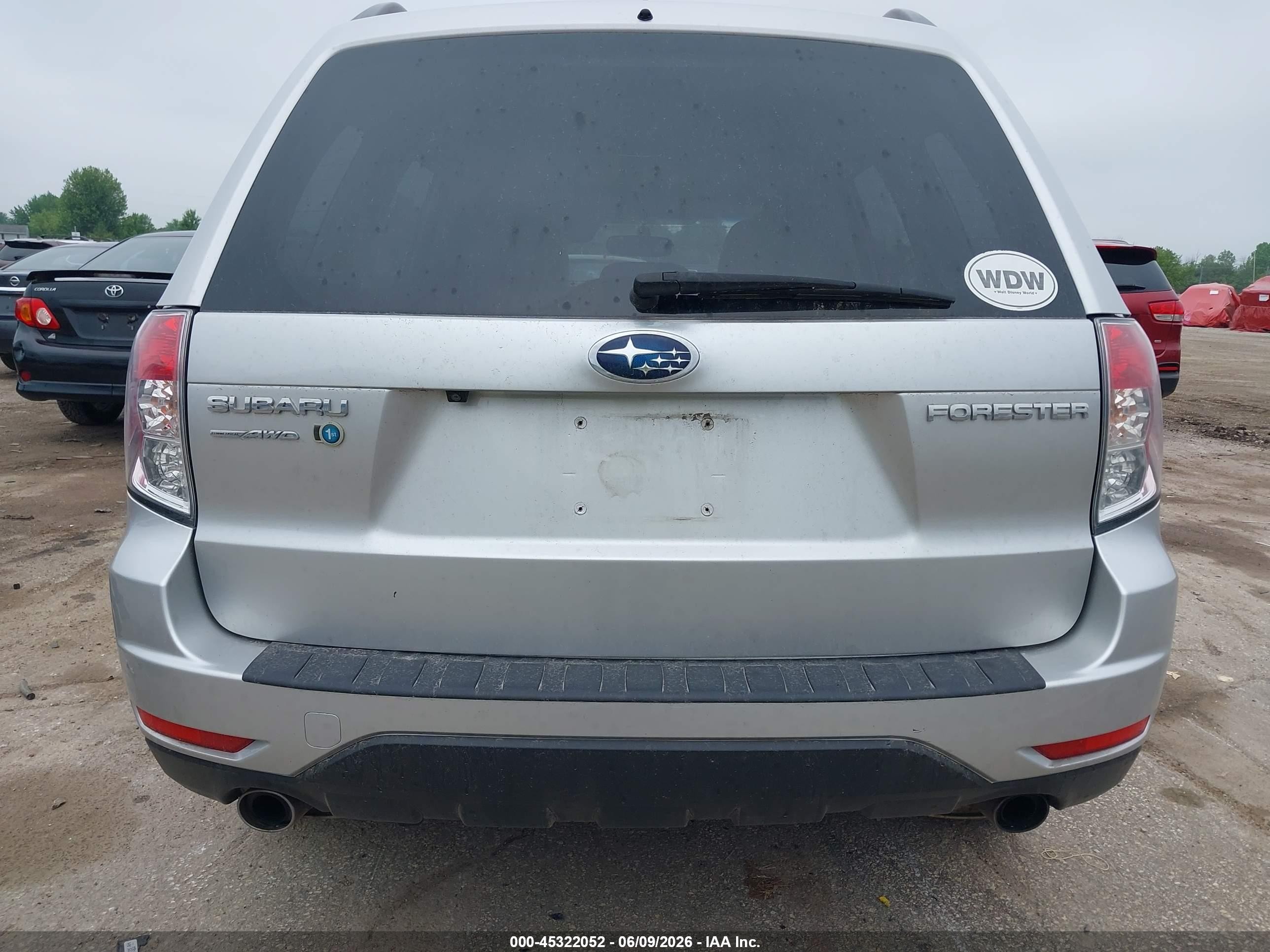 2011 Subaru Forester 2.5x Limited Gray vin: JF2SHBFC4BH707946