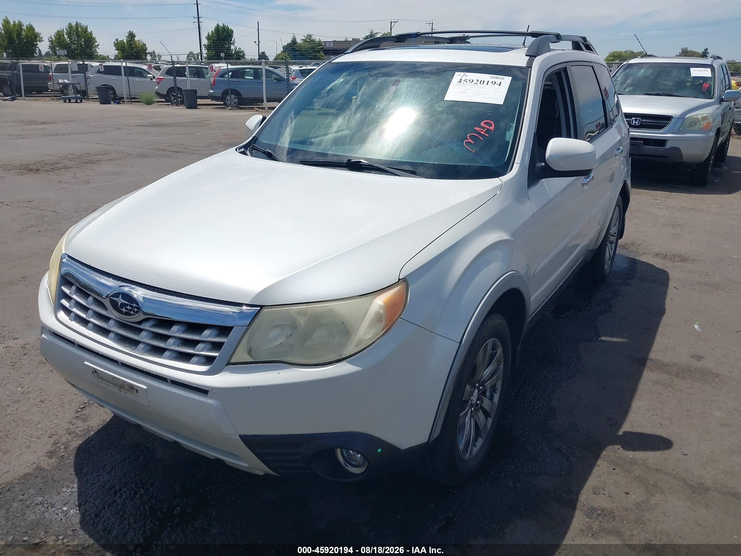 2011 Subaru Forester 2.5x Limited White vin: JF2SHBFC4BH763286