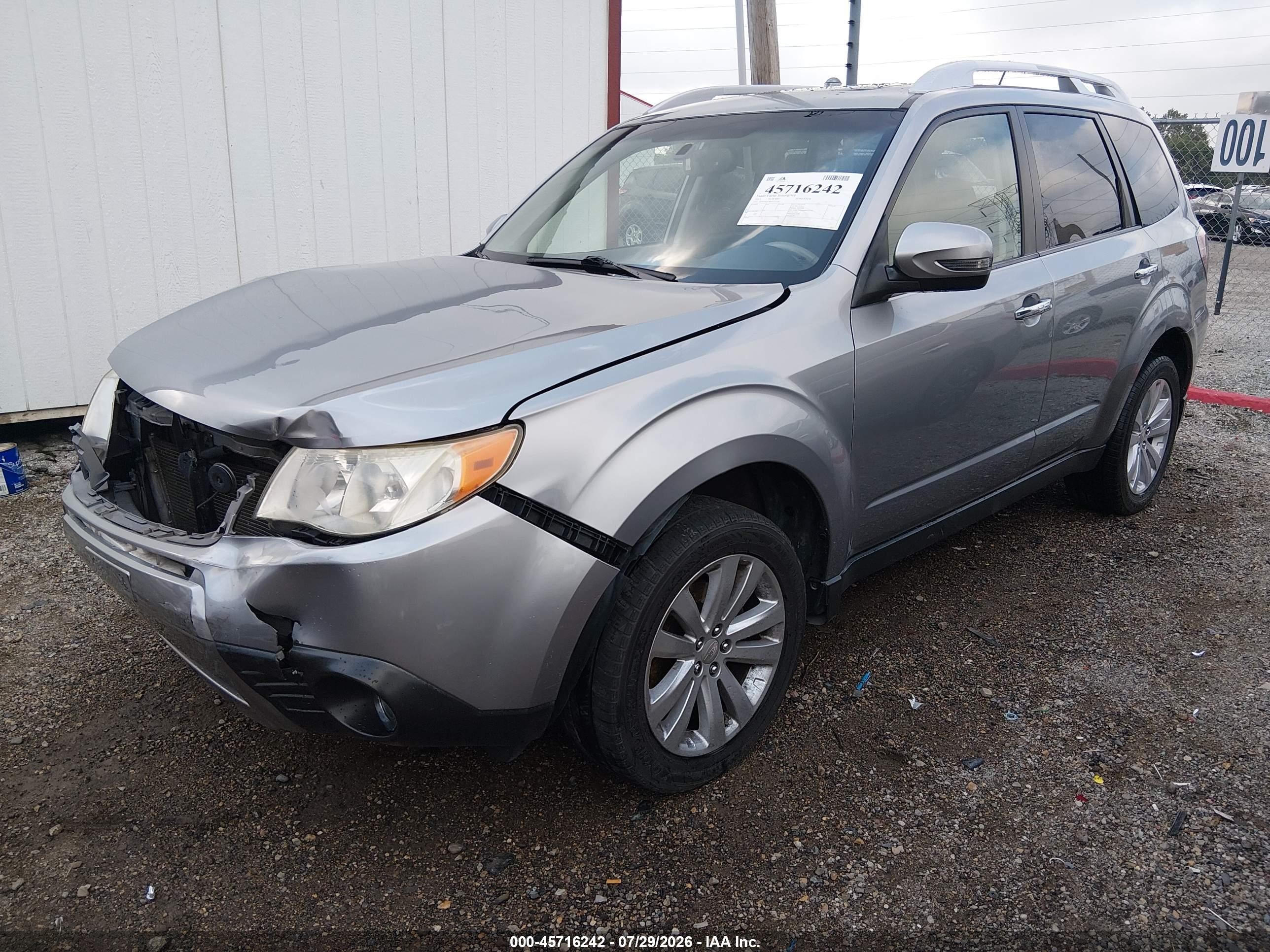 2011 Subaru Forester 2.5x Touring Silver vin: JF2SHBGC8BH723310