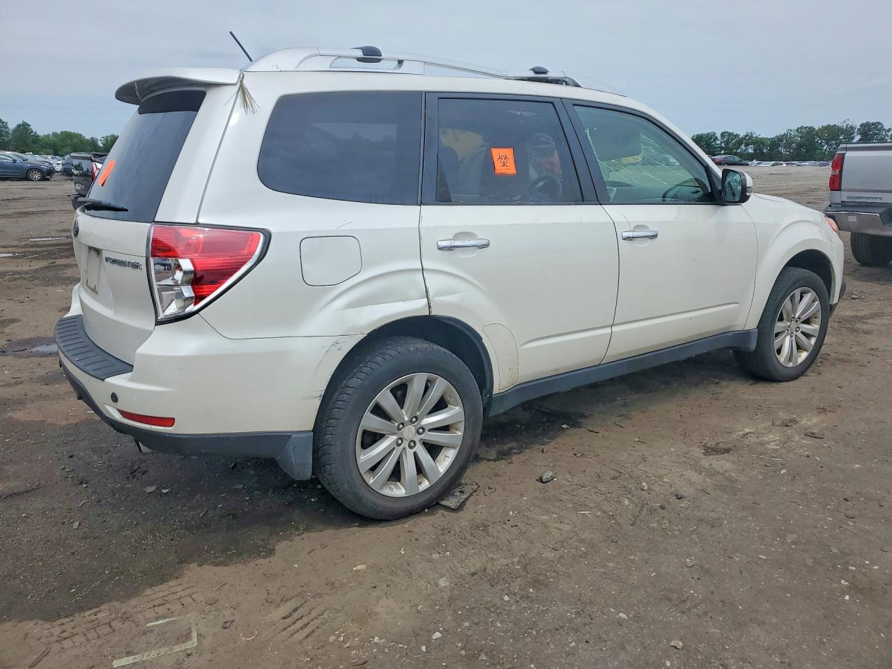 2012 Subaru Forester Touring White vin: JF2SHBHC5CH442579