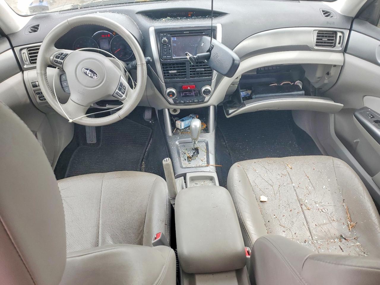 2012 Subaru Forester Touring White vin: JF2SHBHC5CH442579