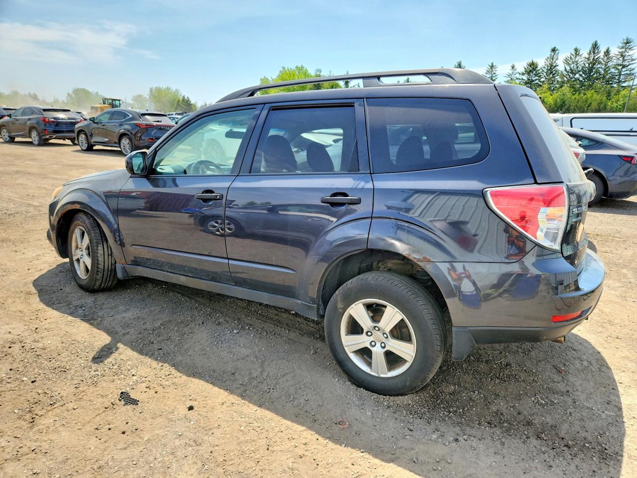 2011 Subaru Forester 2.5x Gray vin: JF2SHCBC5BH738988