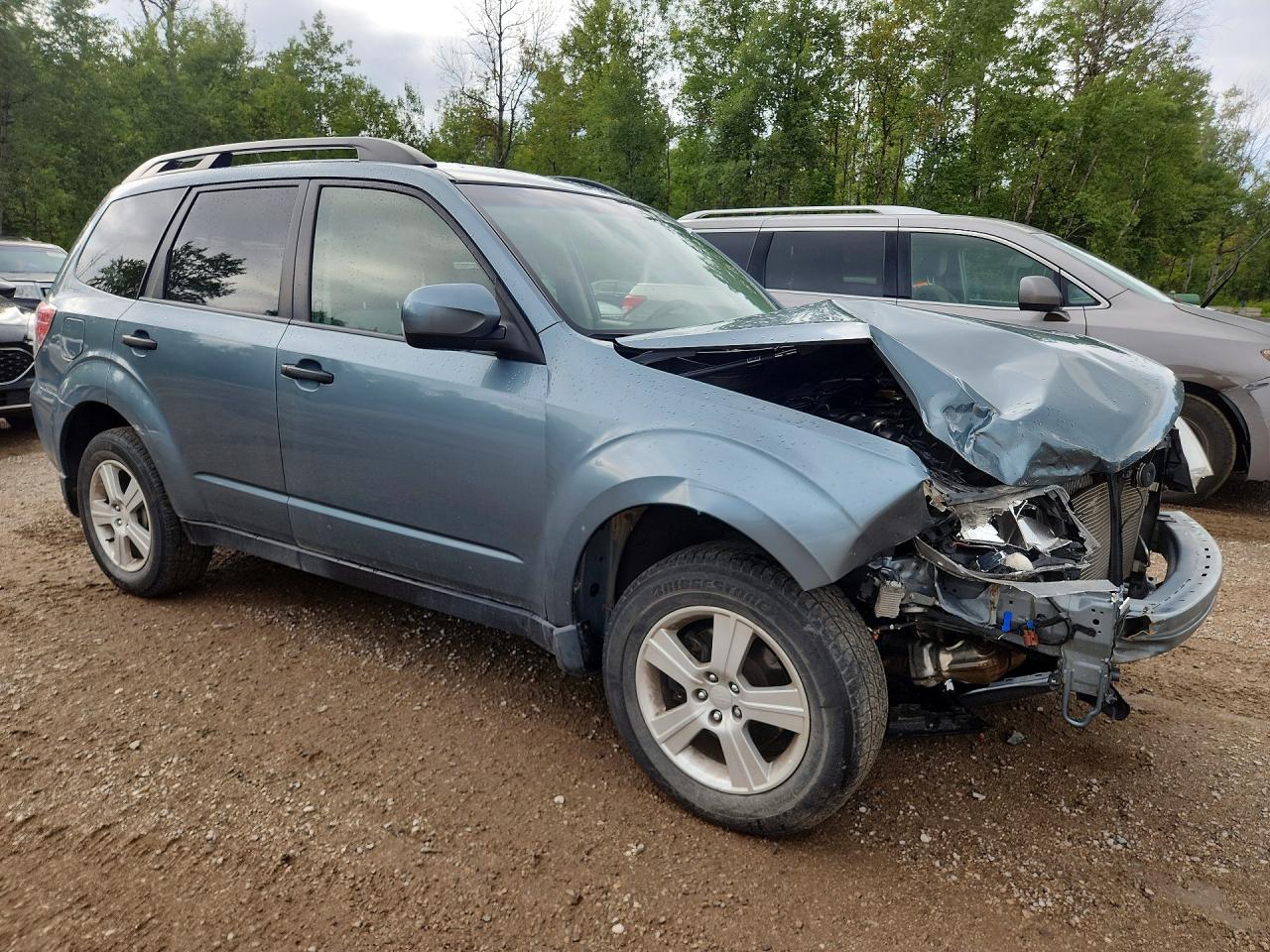 2013 Subaru Forester 2.5x Blue vin: JF2SHCBC6DH424592
