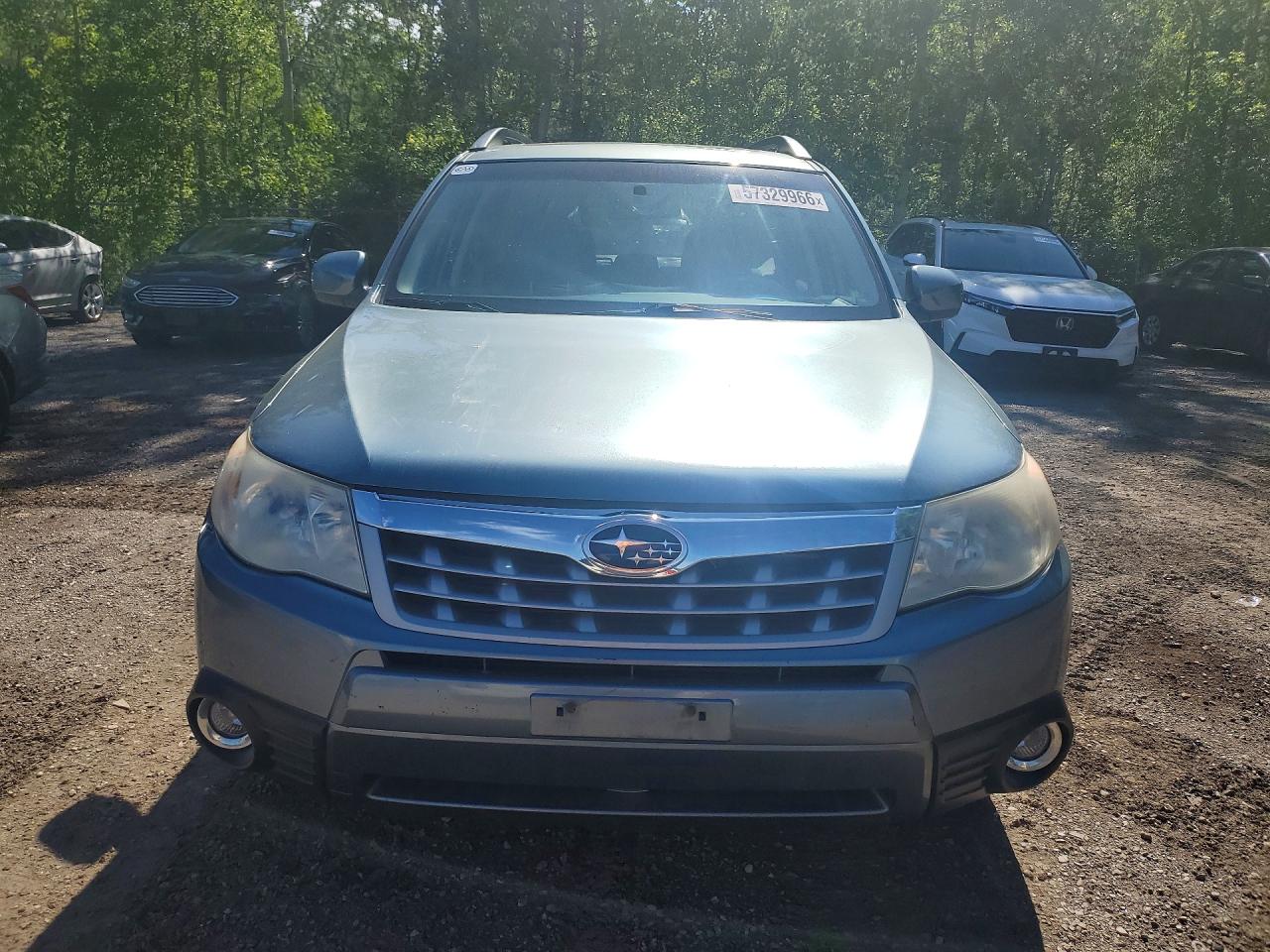 2011 Subaru Forester 2.5x Premium Blue vin: JF2SHCDC1BH721635