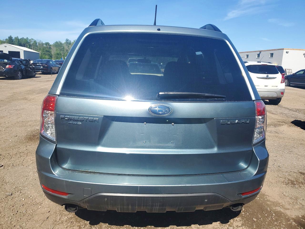2011 Subaru Forester 2.5x Premium Blue vin: JF2SHCDC1BH721635