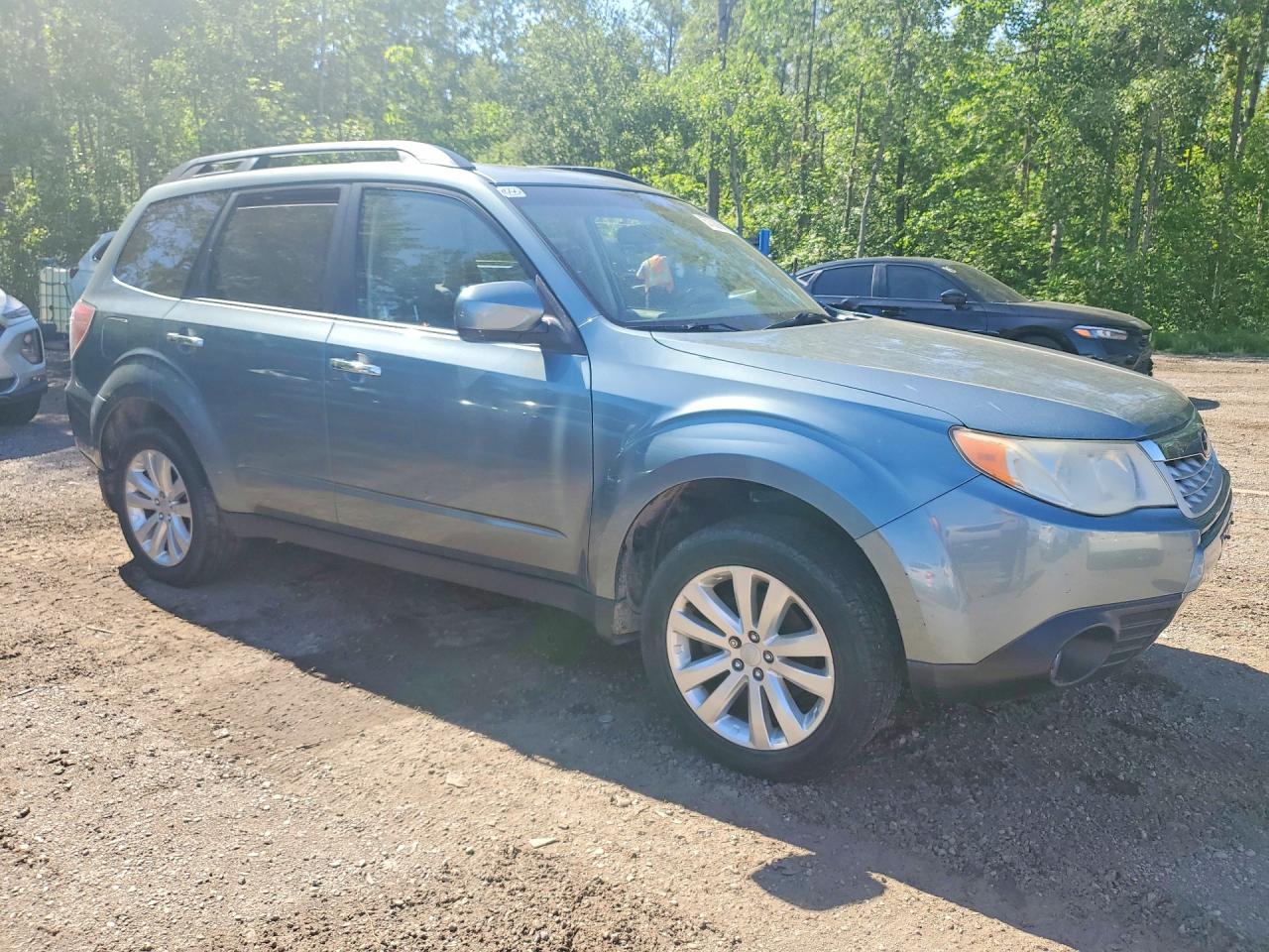 2011 Subaru Forester 2.5x Premium Blue vin: JF2SHCDC1BH721635