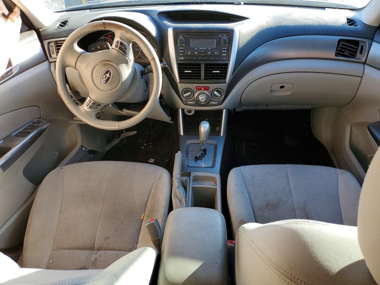 2013 Subaru Forester 2.5x Premium Blue vin: JF2SHCDC3DH406029