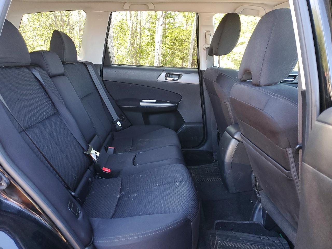 2011 Subaru Forester 2.5x Premium Black vin: JF2SHCDC8BH727142